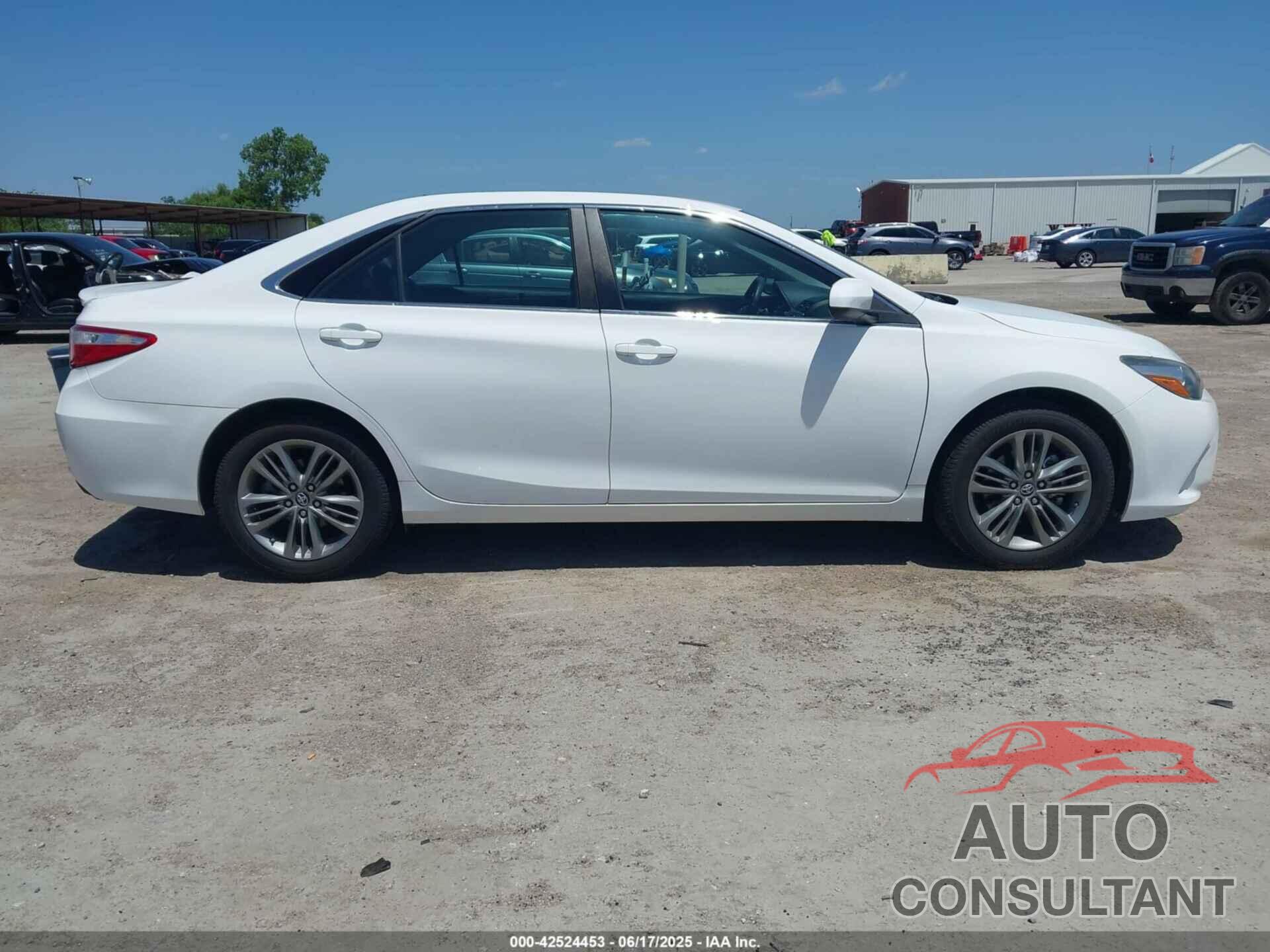 TOYOTA CAMRY 2017 - 4T1BF1FK8HU768654