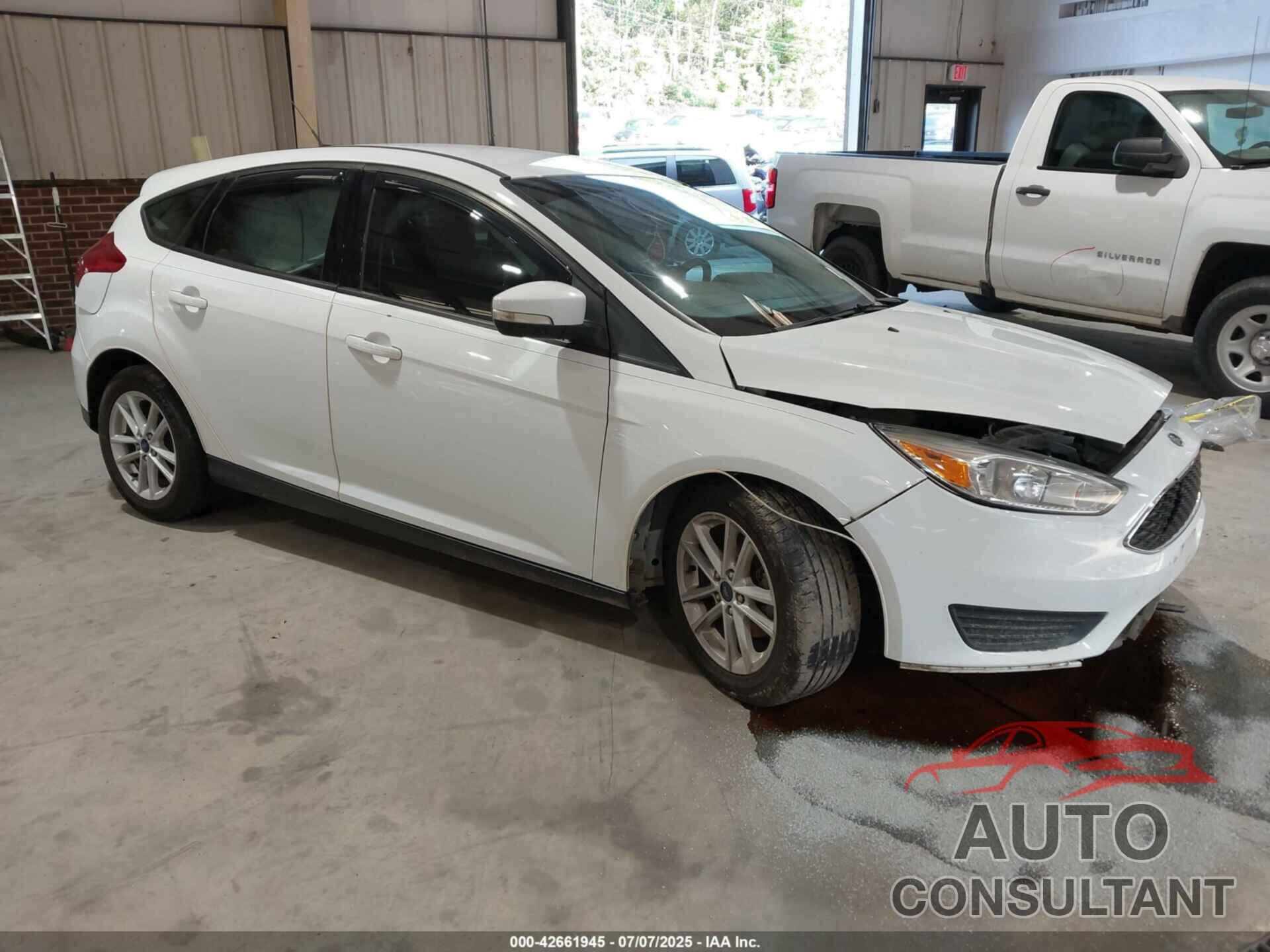 FORD FOCUS 2018 - 1FADP3K2XJL213895