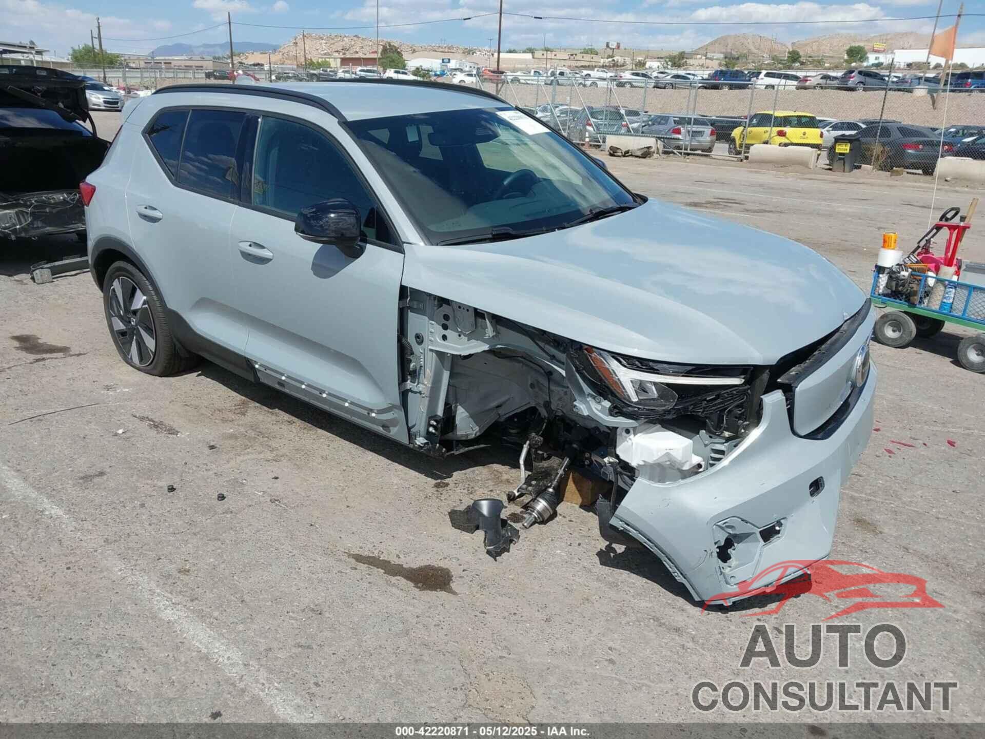 VOLVO EX40 2025 - YV4ER3HJ8S2503399