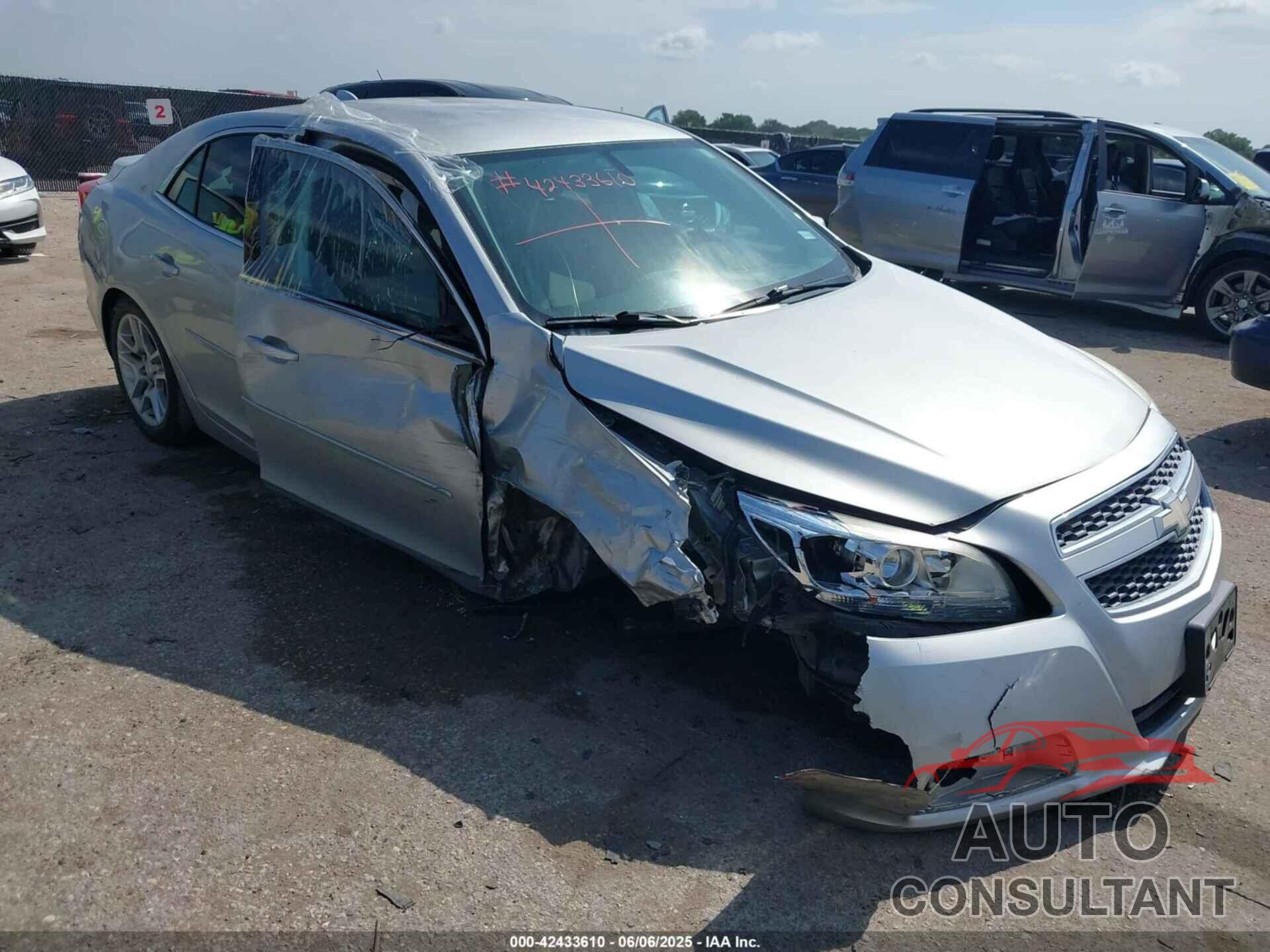 CHEVROLET MALIBU 2013 - 1G11C5SA8DF262875