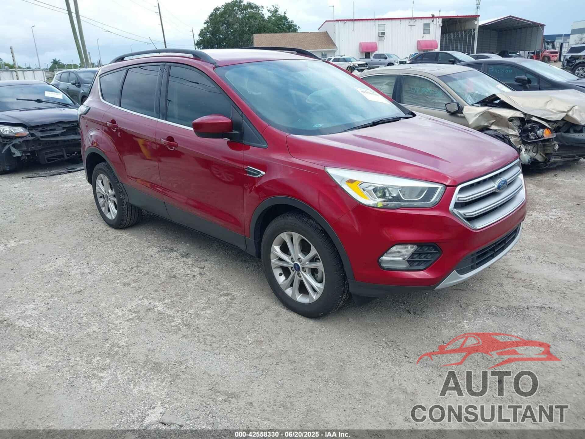 FORD ESCAPE 2017 - 1FMCU0GD0HUE64920