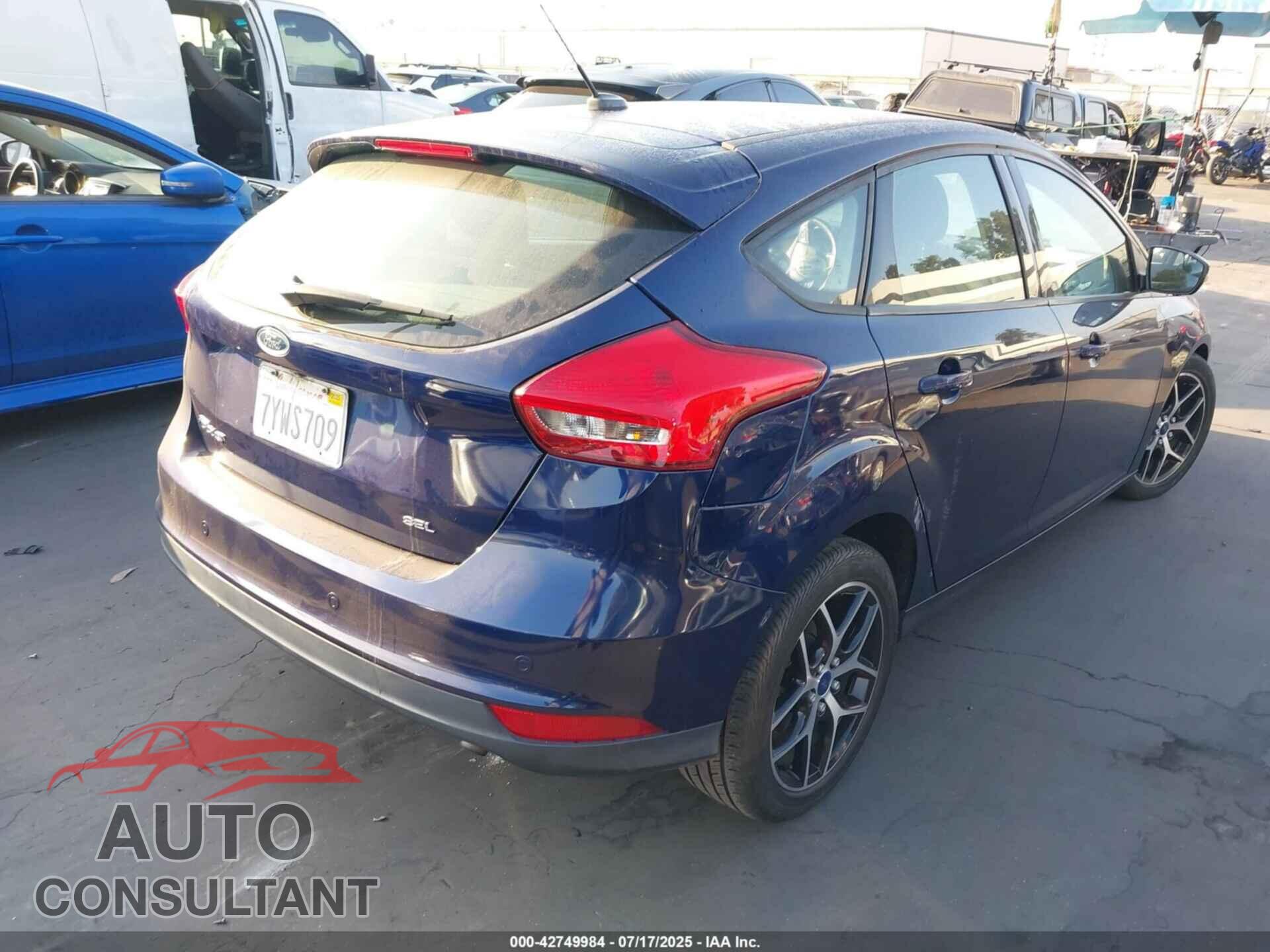 FORD FOCUS 2017 - 1FADP3M2XHL258164