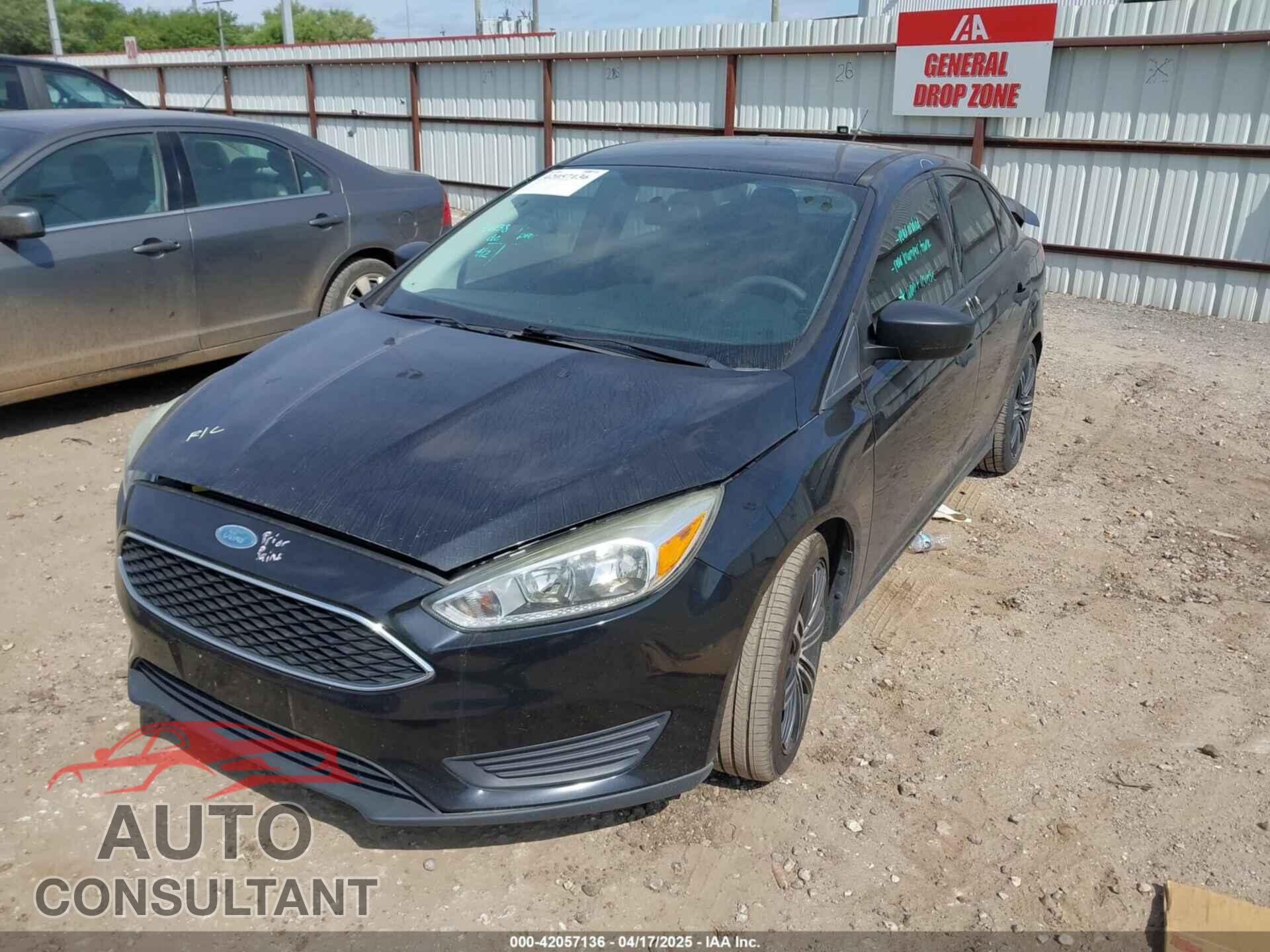 FORD FOCUS 2015 - 1FADP3E26FL365983