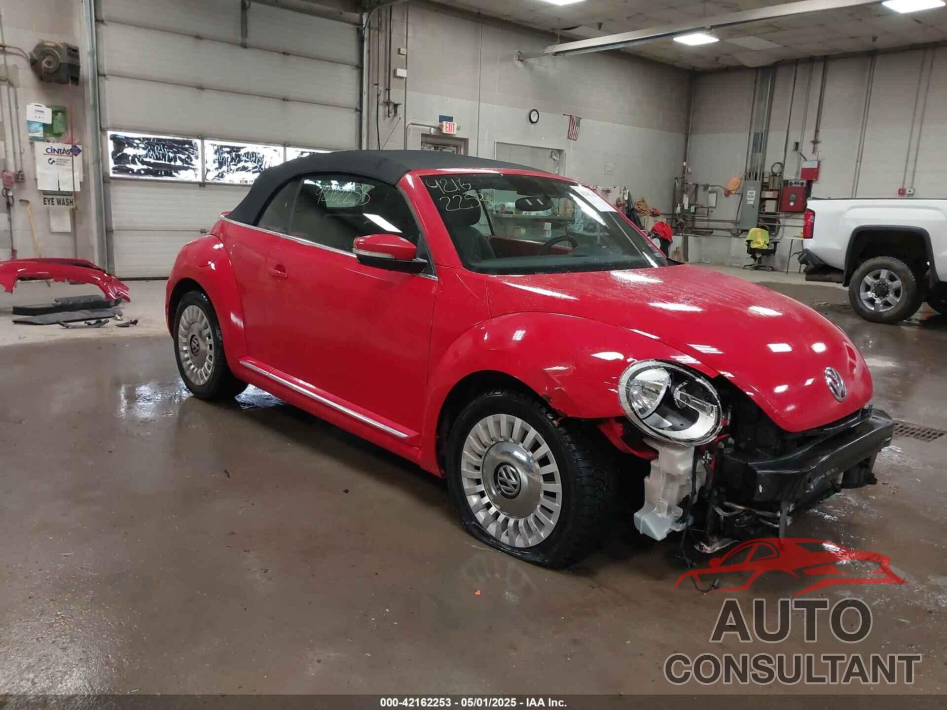 VOLKSWAGEN BEETLE 2015 - 3VW517AT3FM809208