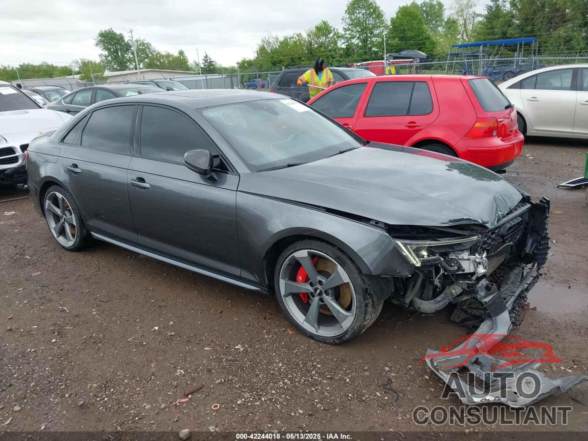 AUDI S4 2018 - WAUB4AF4XJA016485