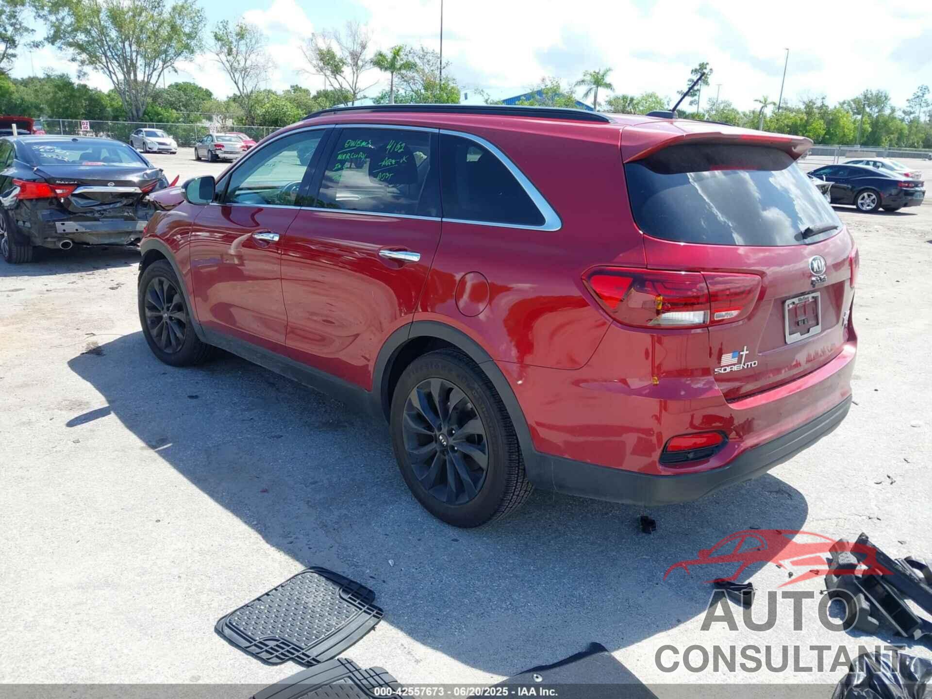 KIA SORENTO 2019 - 5XYPG4A54KG600304