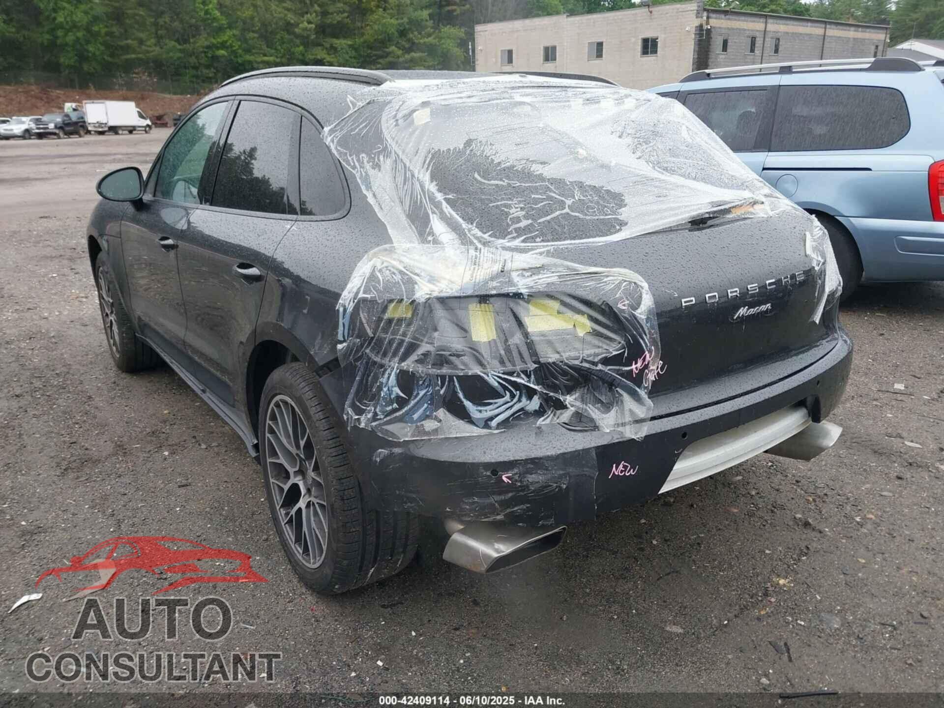 PORSCHE MACAN 2018 - WP1AA2A57JLB01414