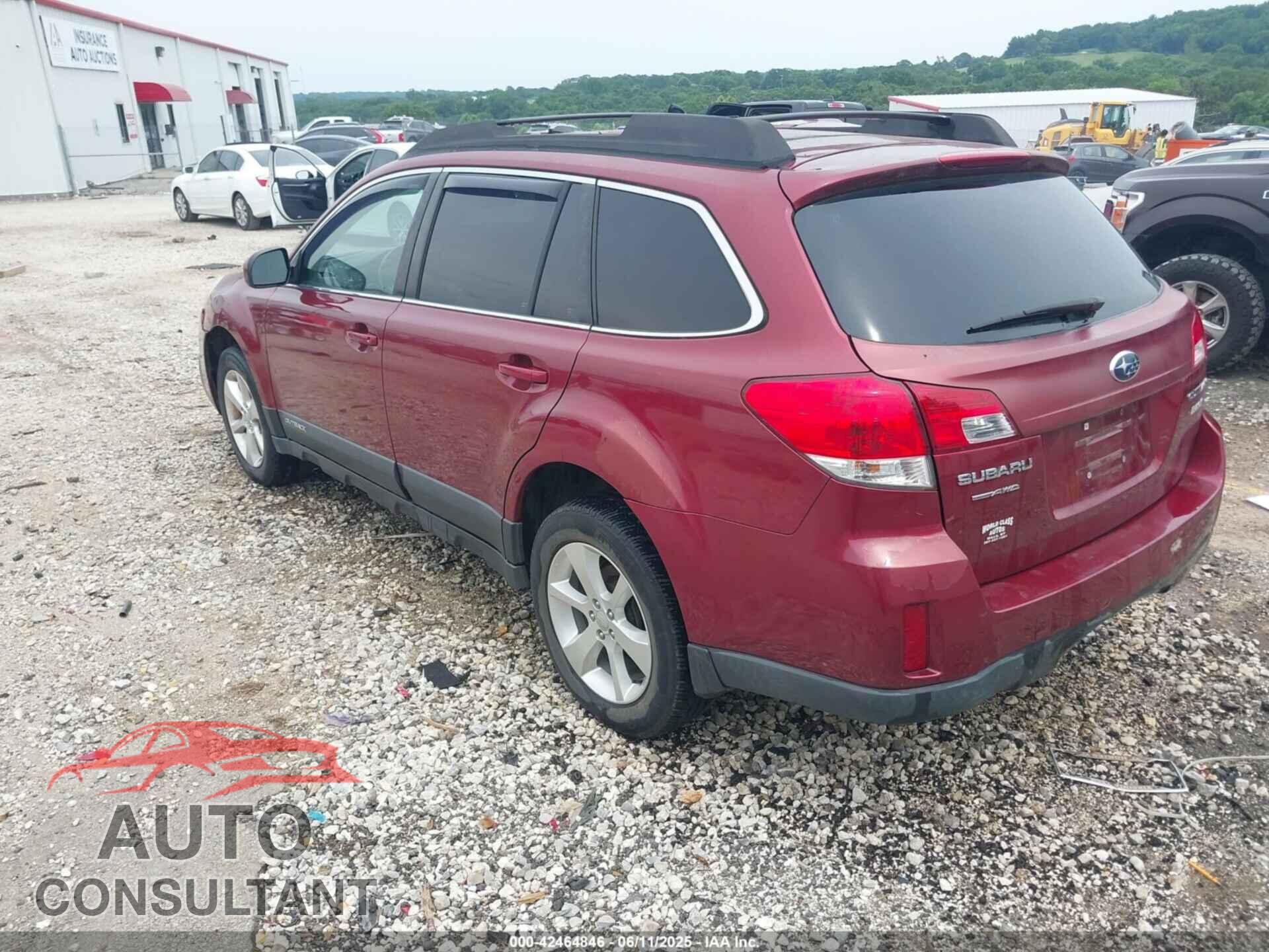 SUBARU OUTBACK 2013 - 4S4BRBCC1D3232011