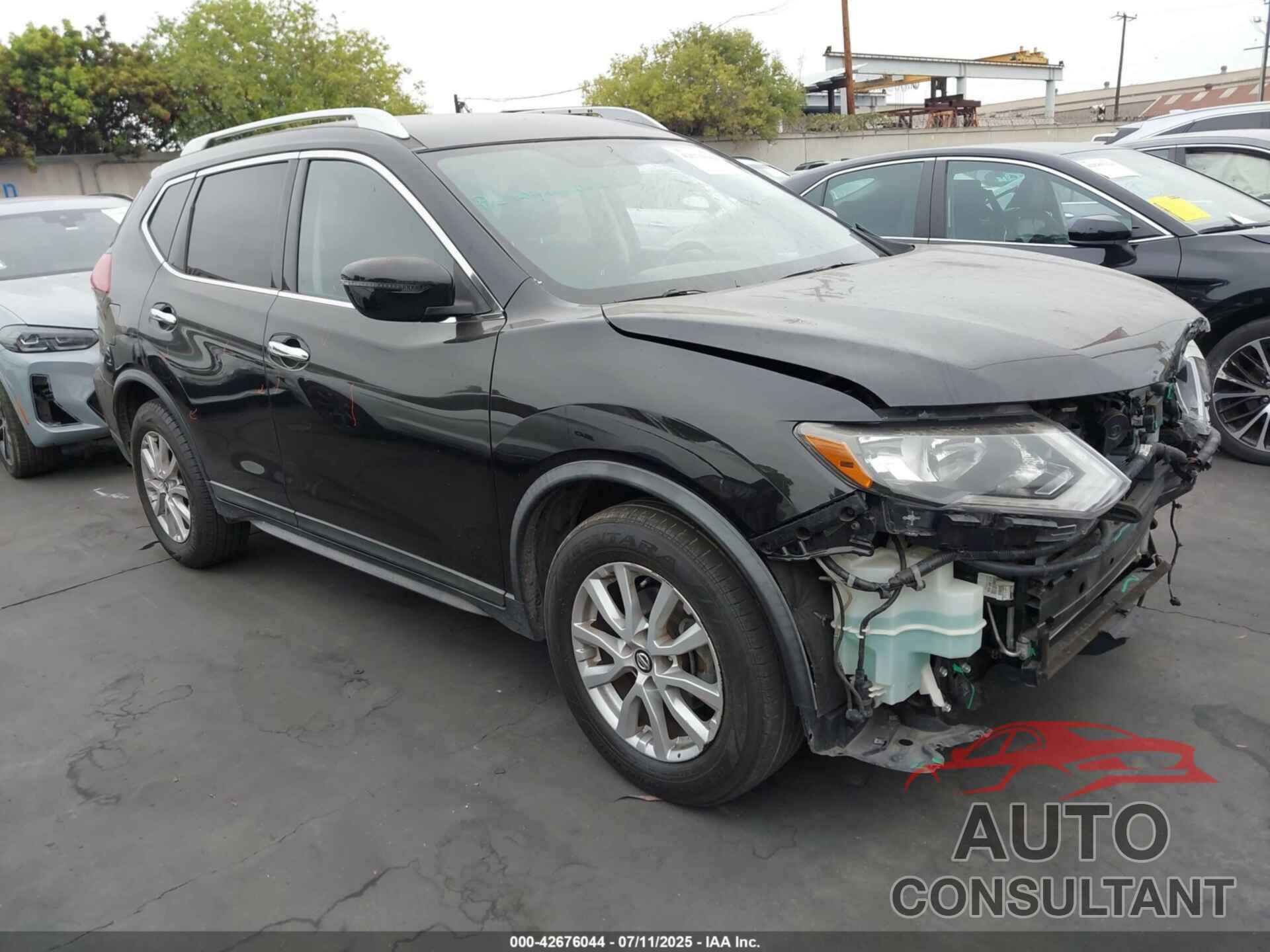 NISSAN ROGUE 2018 - KNMAT2MT0JP516105