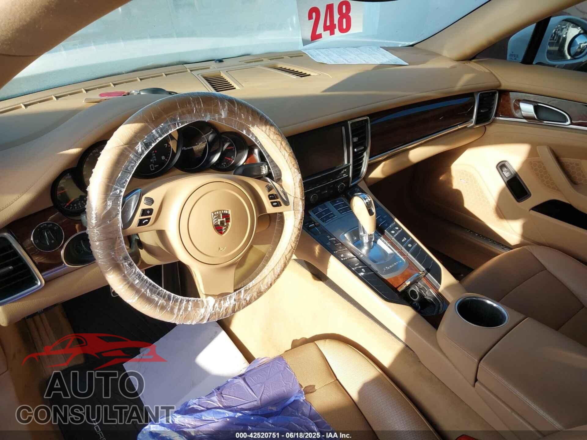 PORSCHE PANAMERA 2011 - WP0AA2A72BL016484