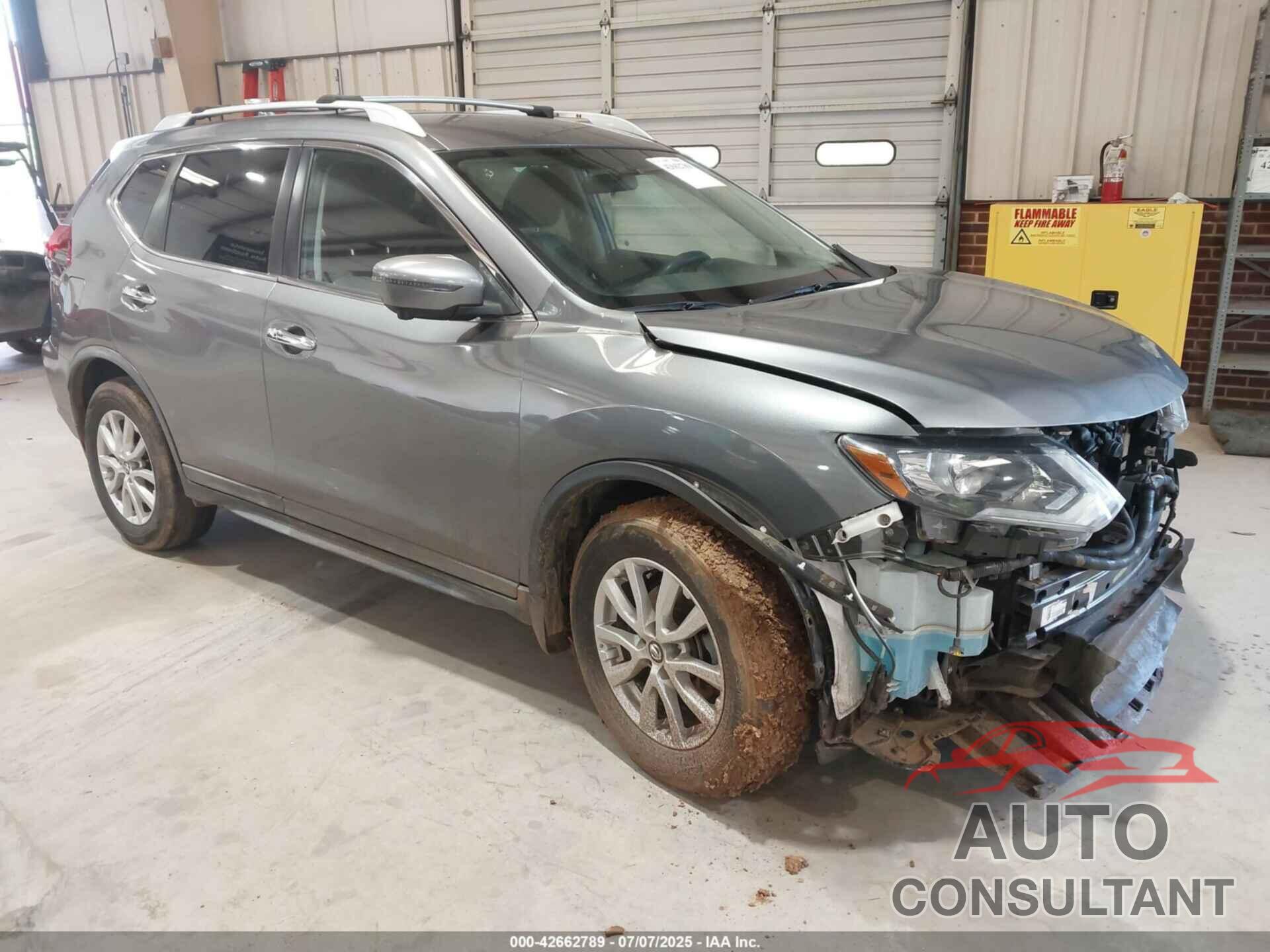 NISSAN ROGUE 2018 - KNMAT2MT3JP550605