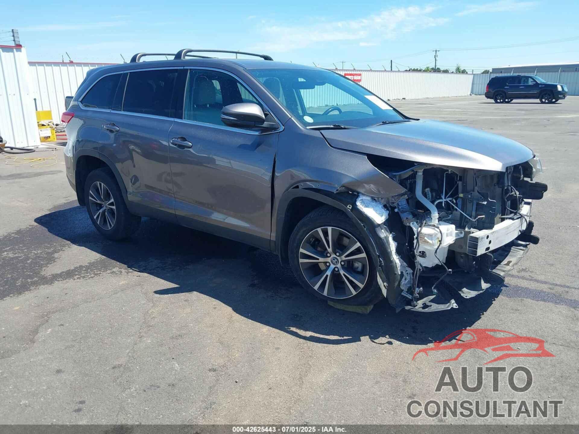 TOYOTA HIGHLANDER 2019 - 5TDBZRFH5KS712570