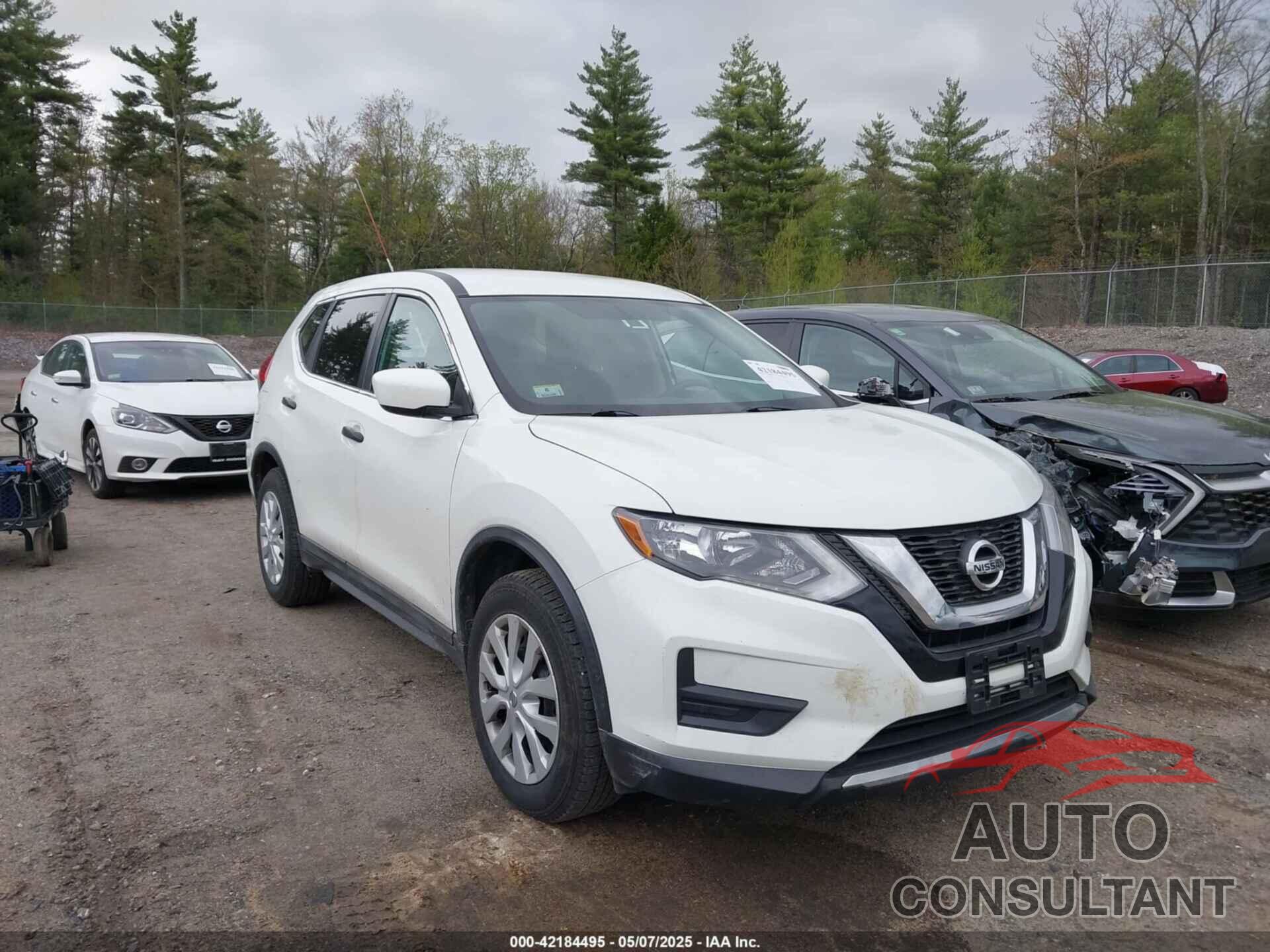 NISSAN ROGUE 2017 - KNMAT2MV4HP501280