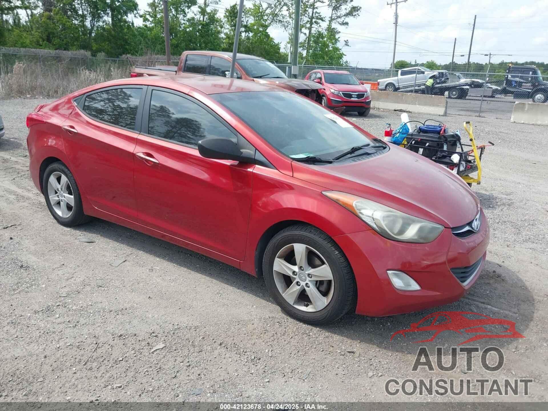 HYUNDAI ELANTRA 2013 - KMHDH4AE9DU793482