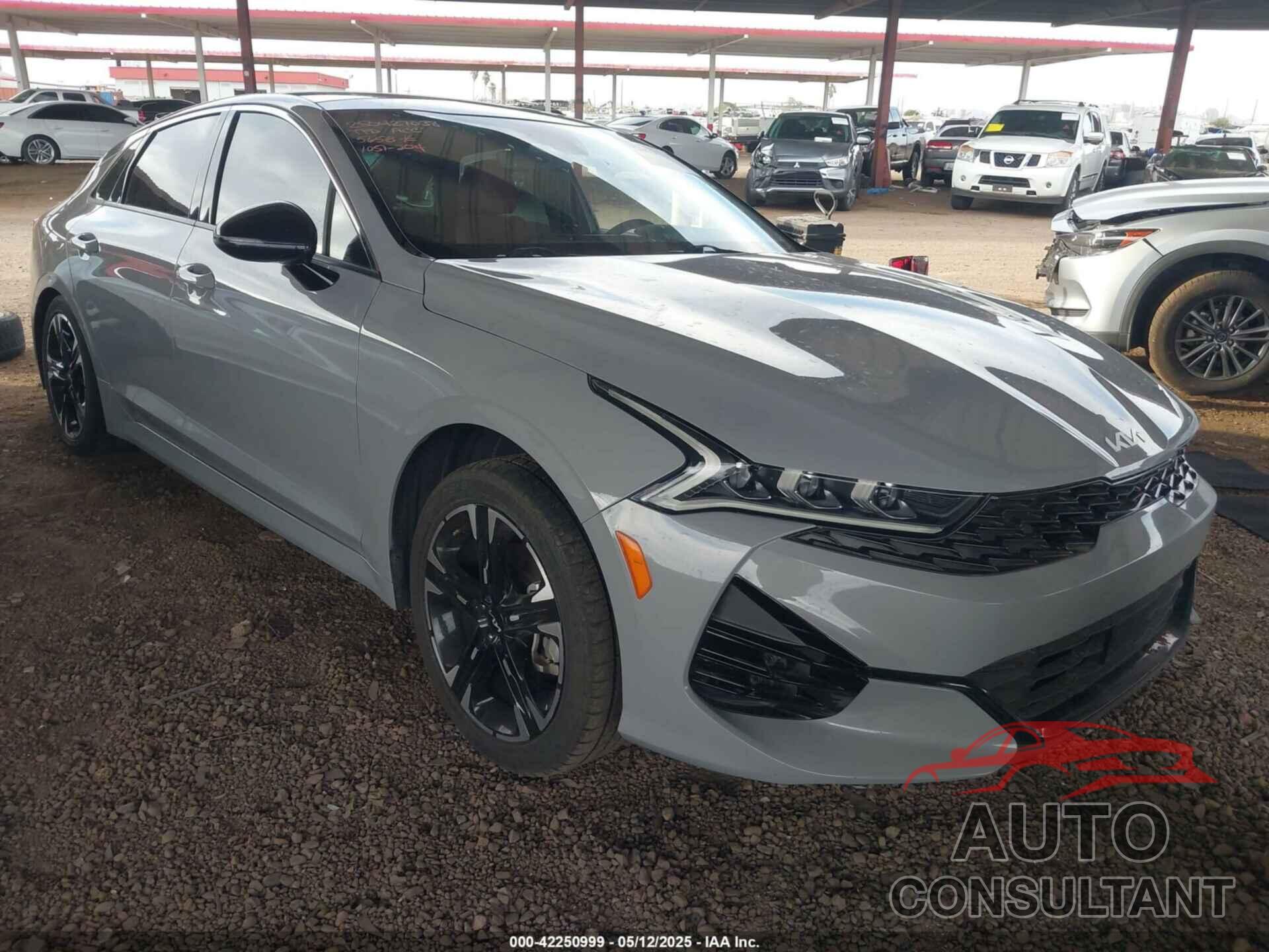 KIA K5 2022 - 5XXG64J26NG125658
