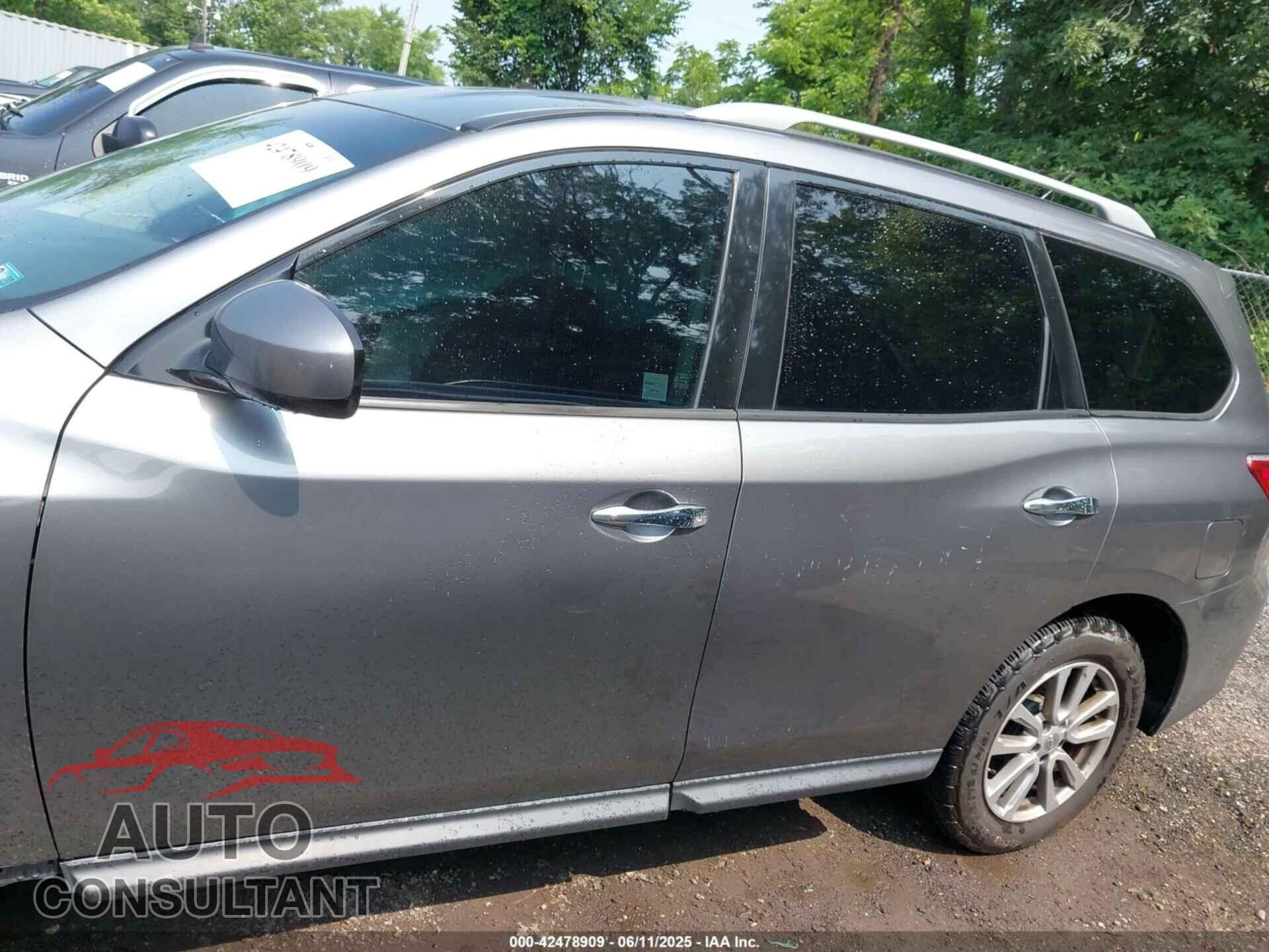 NISSAN PATHFINDER 2015 - 5N1AR2MM5FC683058