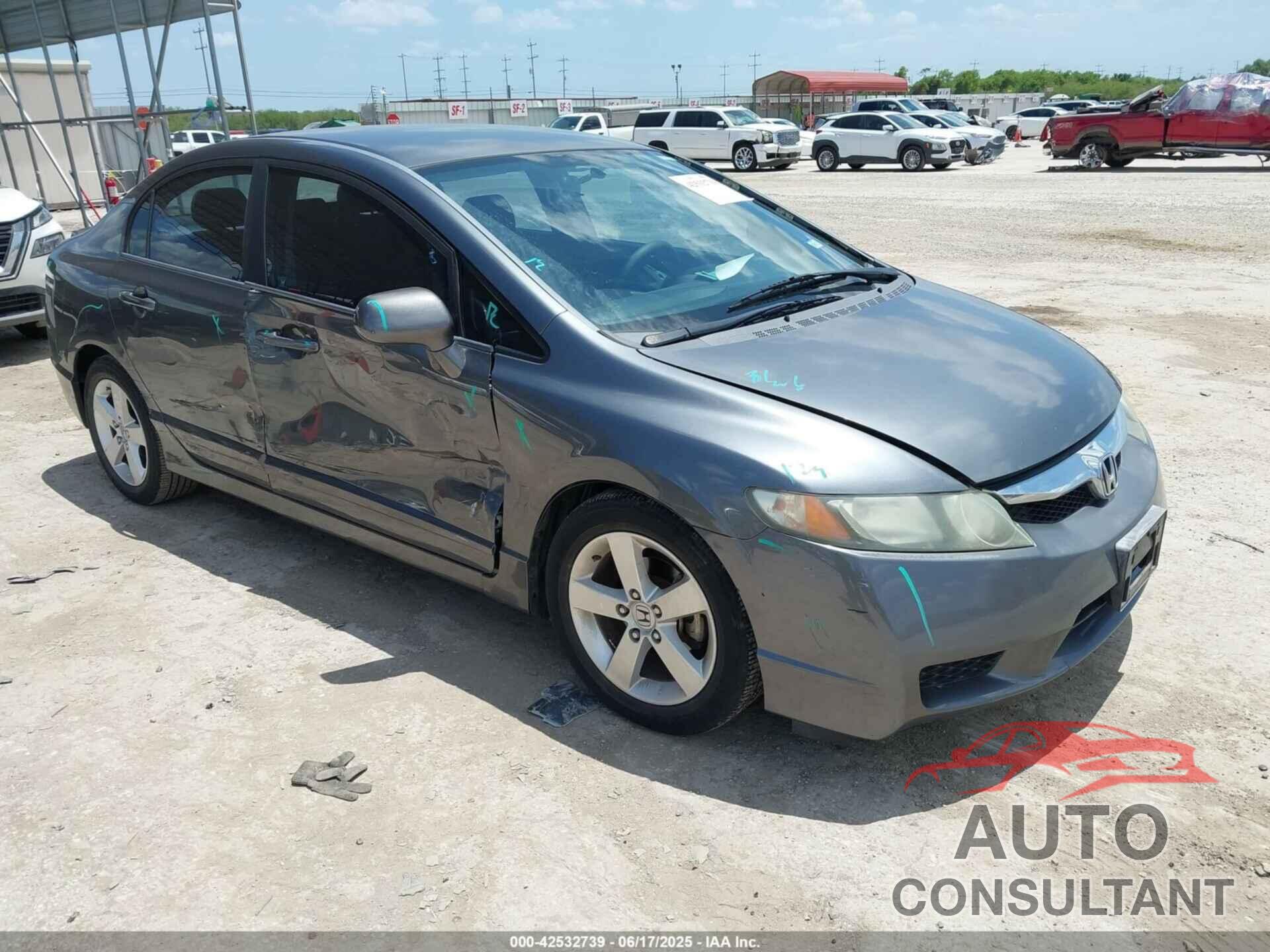 HONDA CIVIC 2011 - 19XFA1F68BE043715