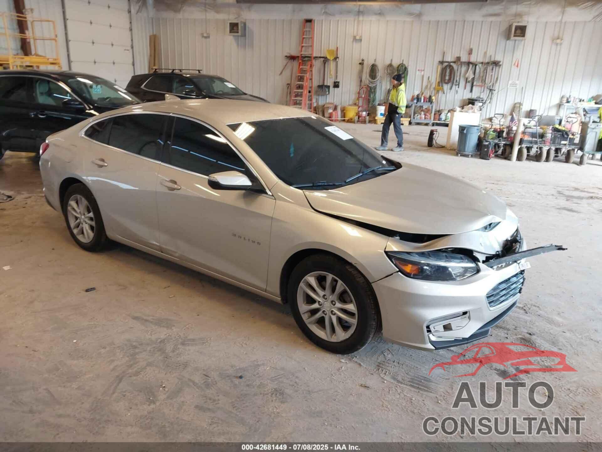 CHEVROLET MALIBU 2016 - 1G1ZE5ST9GF318180