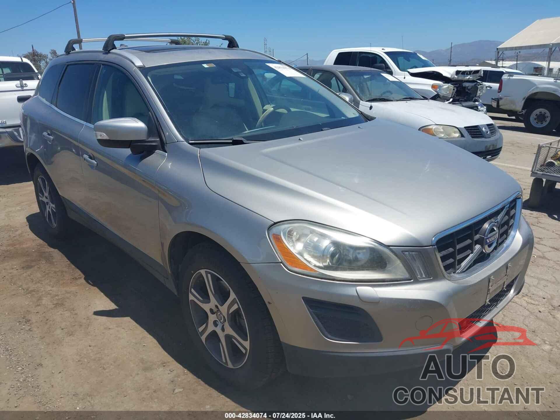VOLVO XC60 2013 - YV4902DZ2D2446749