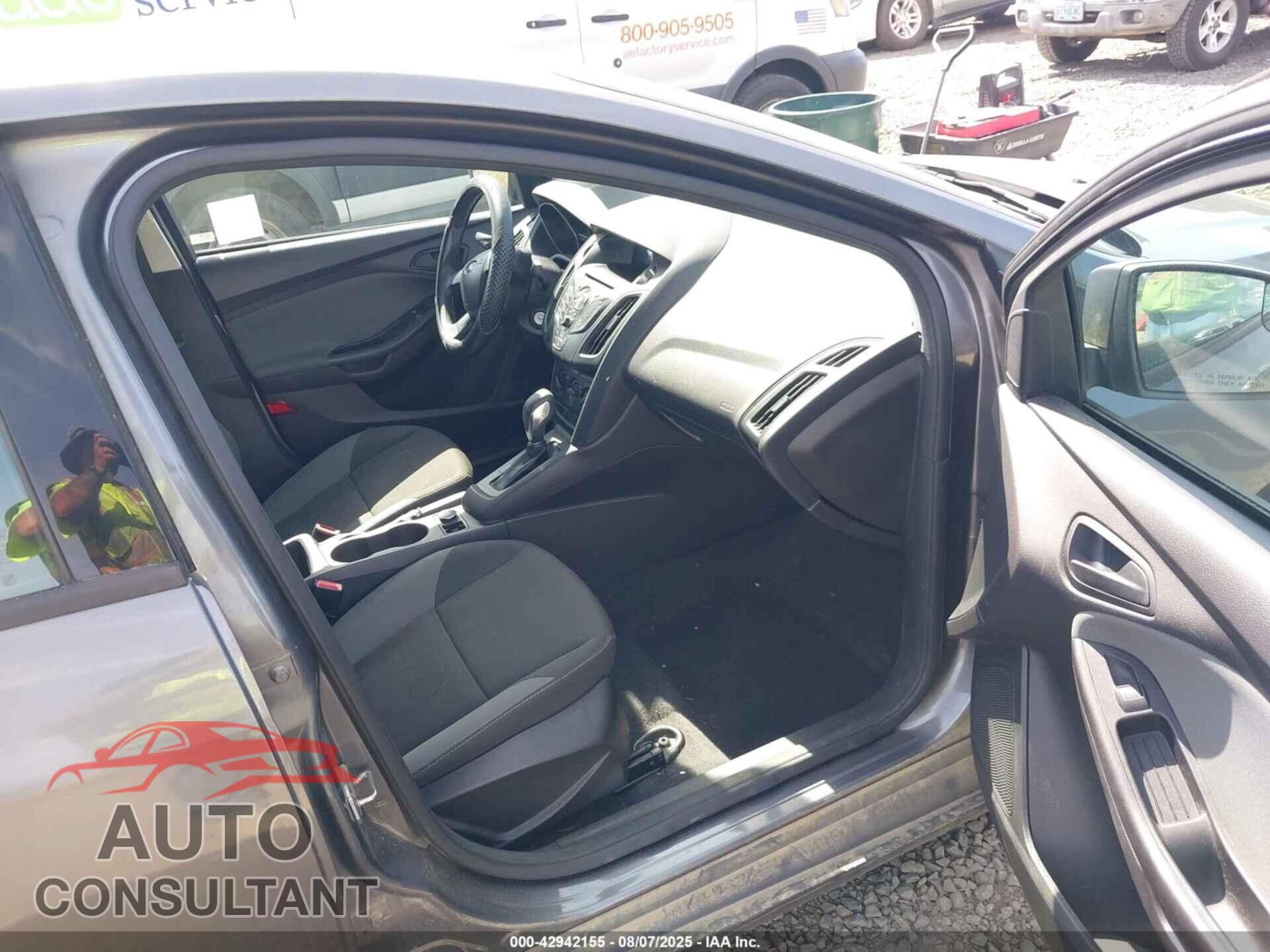 FORD FOCUS 2012 - 1FAHP3E27CL416176