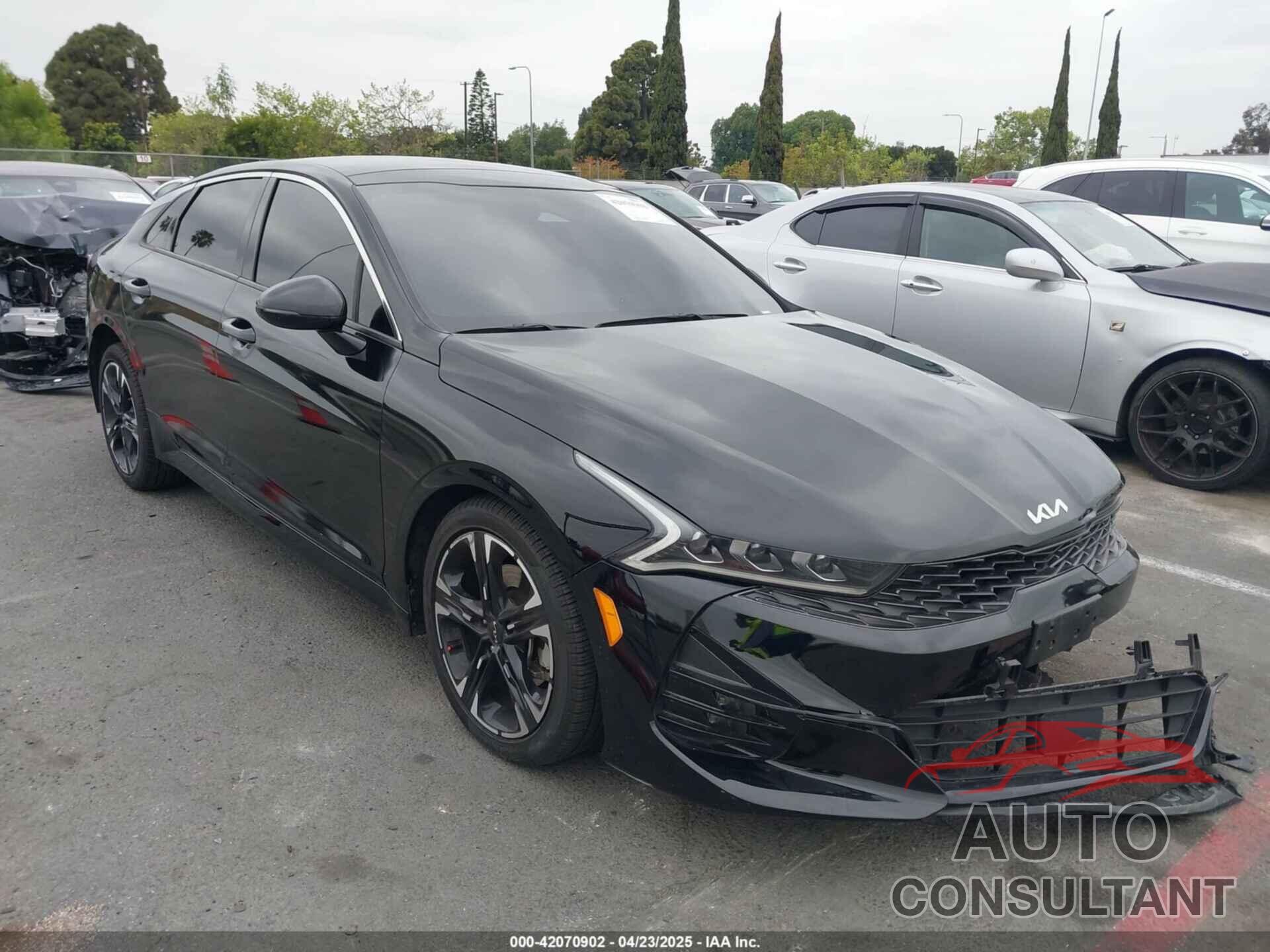 KIA K5 2022 - 5XXG64J22NG158351