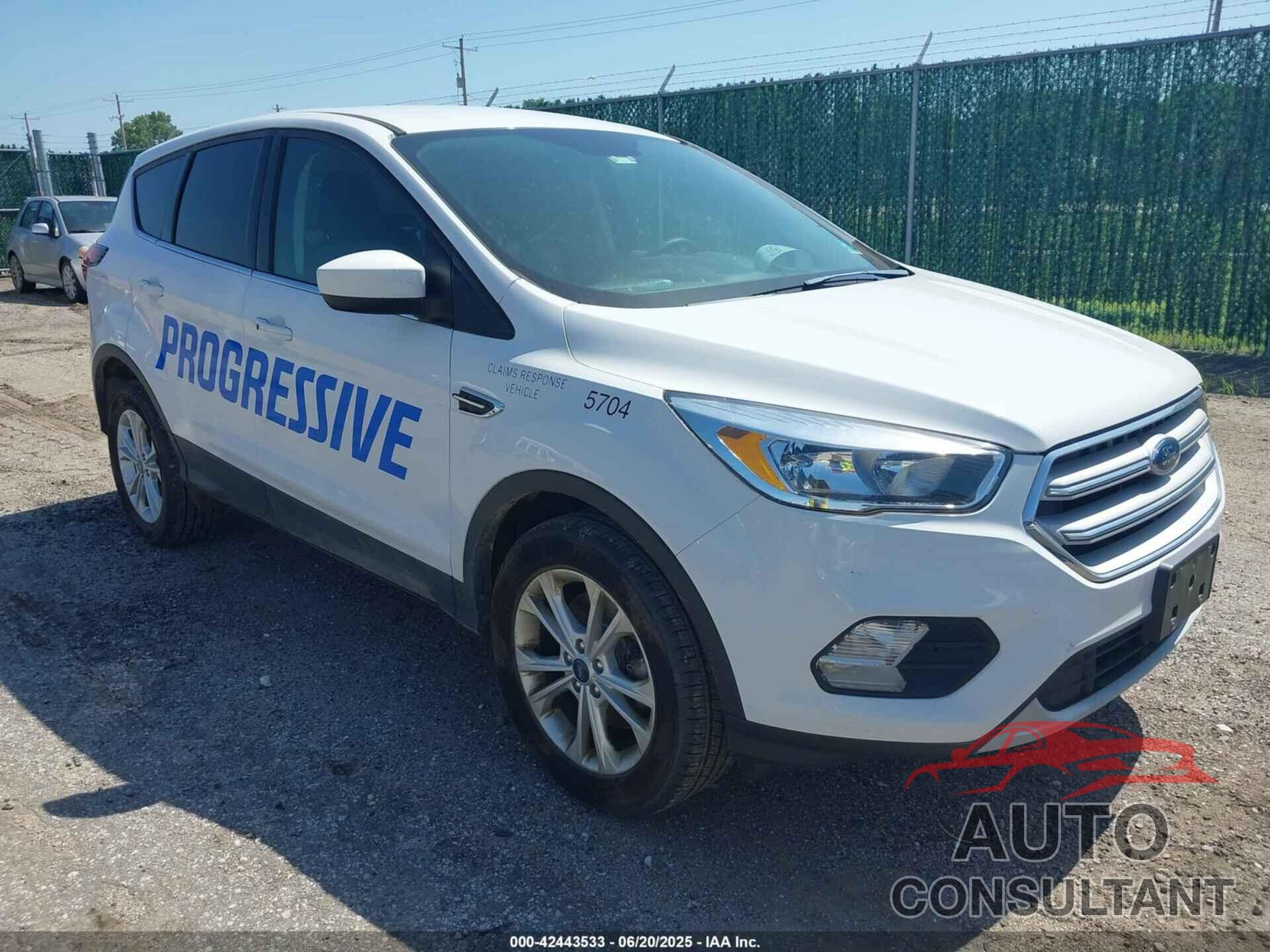 FORD ESCAPE 2019 - 1FMCU9GD6KUB65704