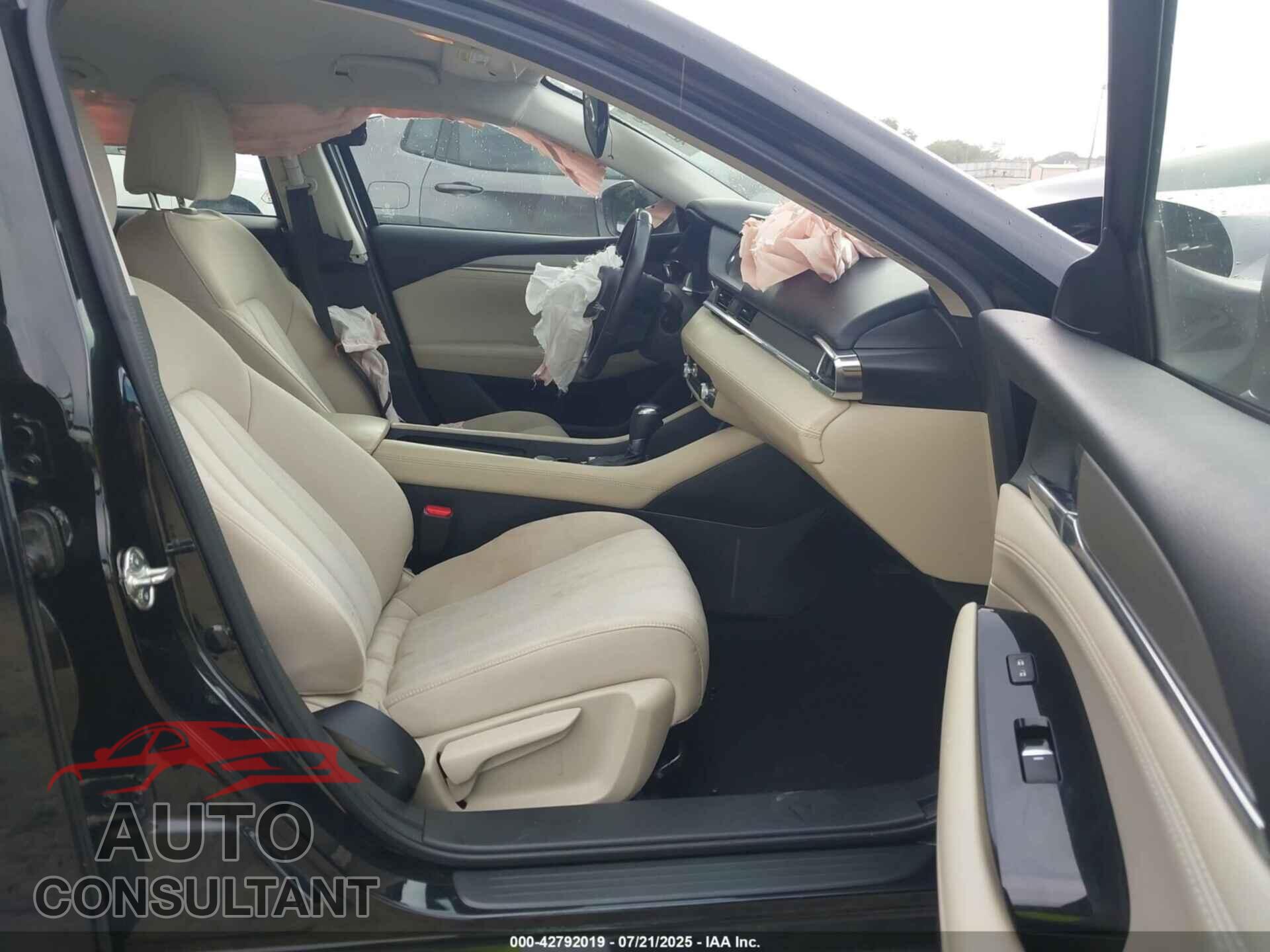 MAZDA MAZDA6 2018 - JM1GL1UM9J1308563