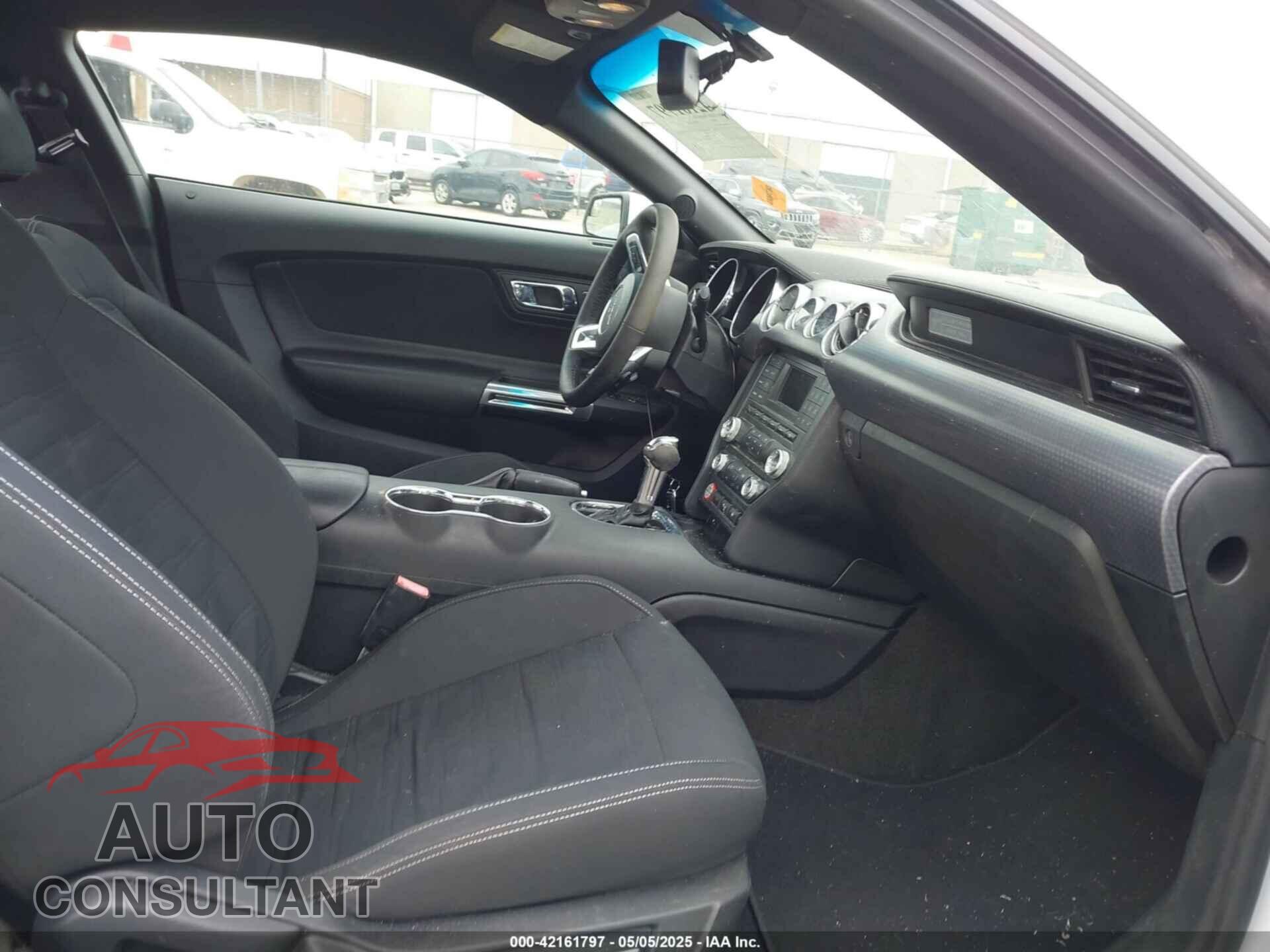 FORD MUSTANG 2017 - 1FA6P8TH5H5219983