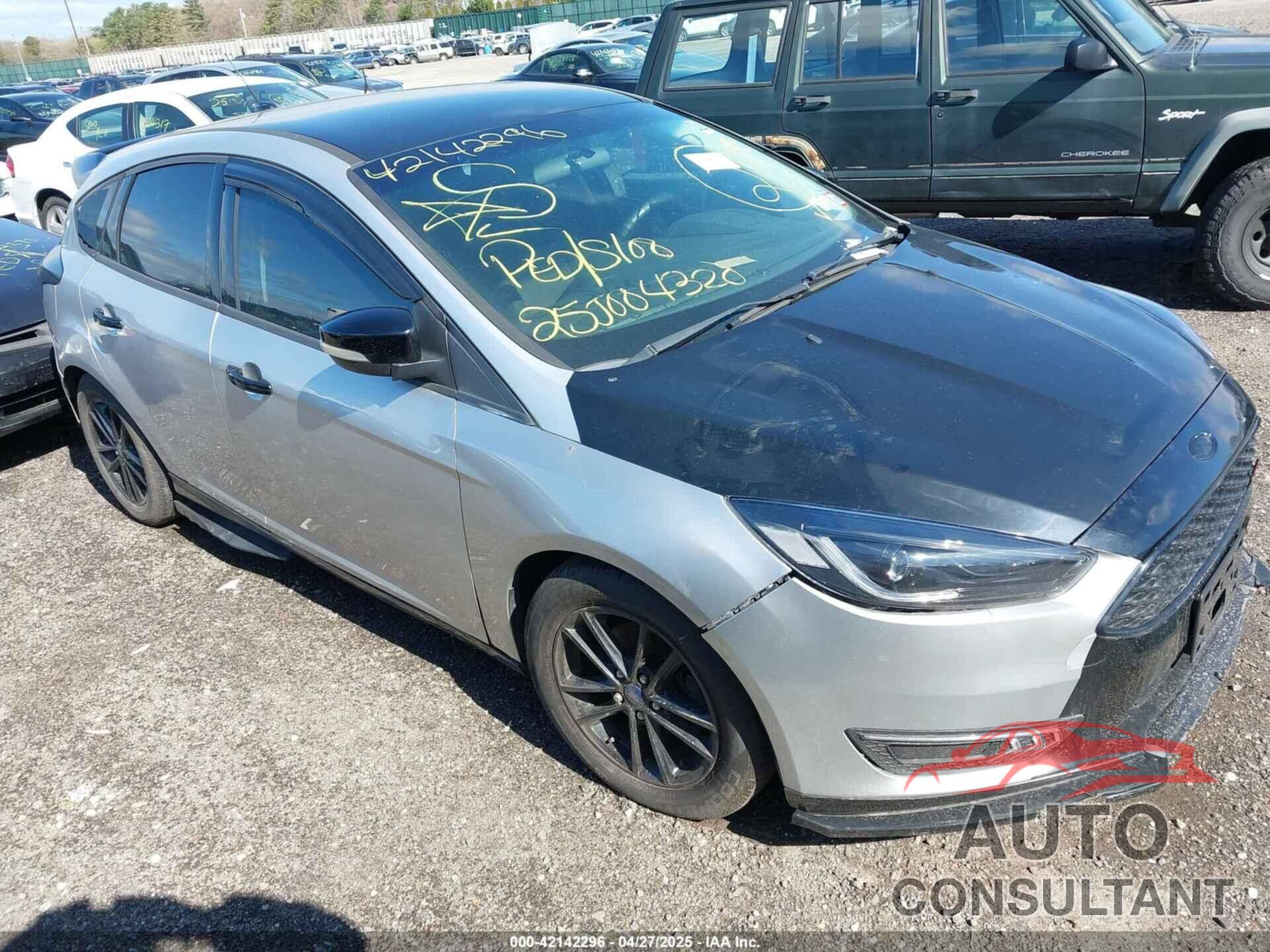 FORD FOCUS 2016 - 1FADP3K27GL329368