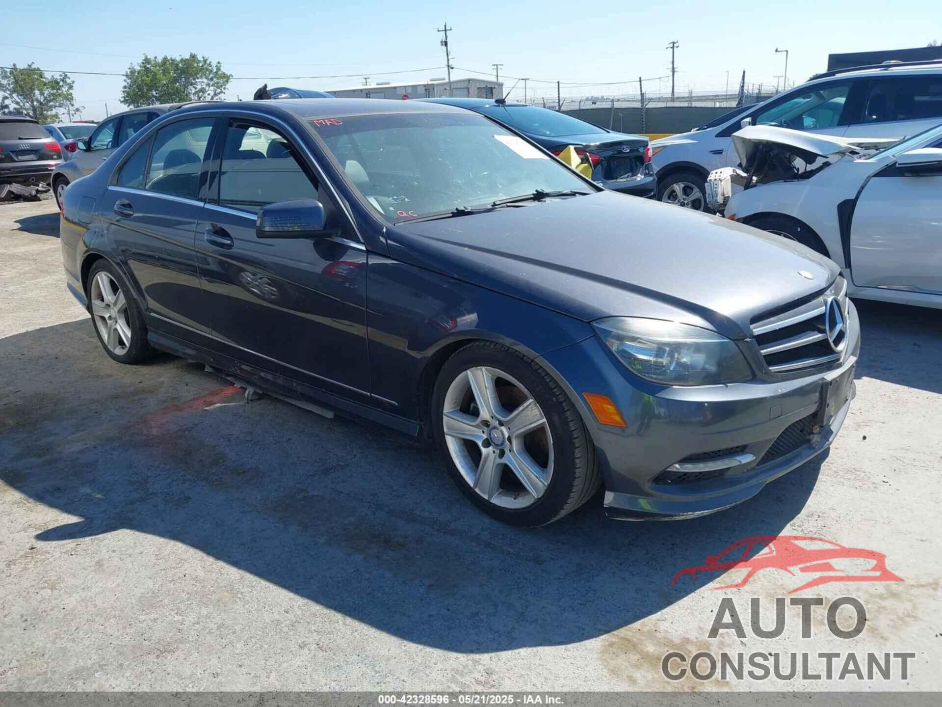MERCEDES-BENZ C 300 2011 - WDDGF5EB6BR185986