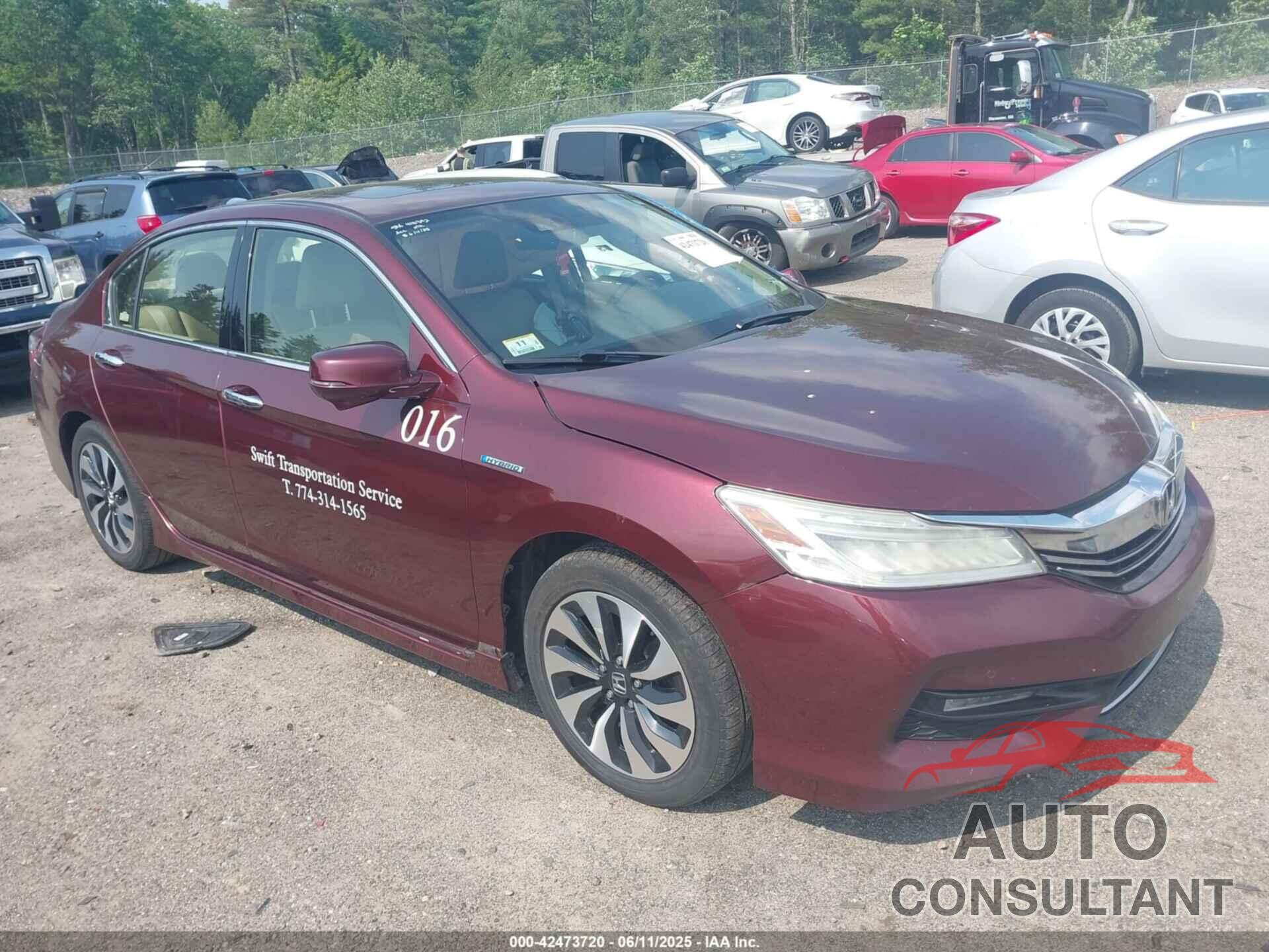 HONDA ACCORD 2017 - JHMCR6F75HC016651