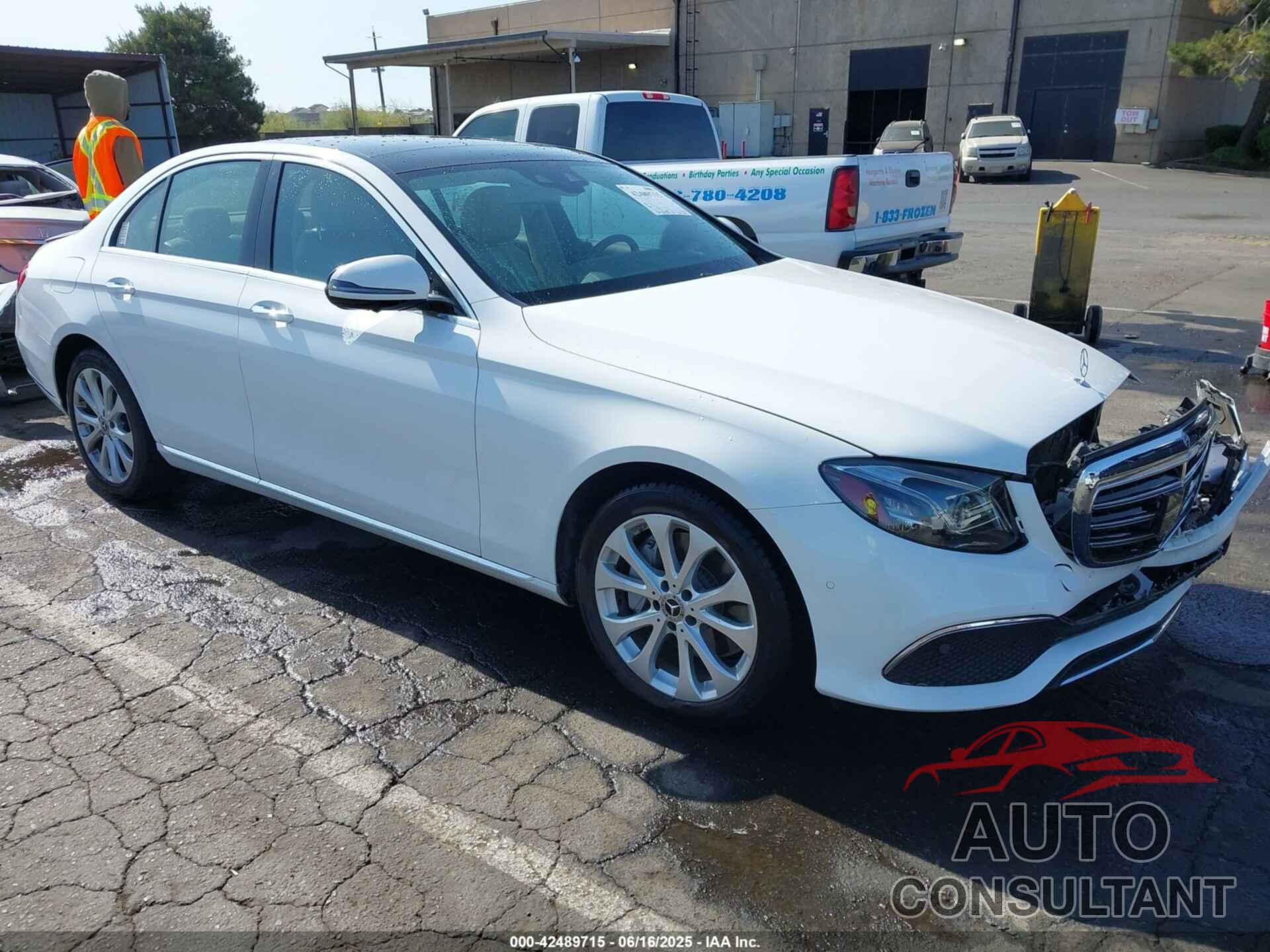 MERCEDES-BENZ E 300 2017 - WDDZF4JB3HA236618