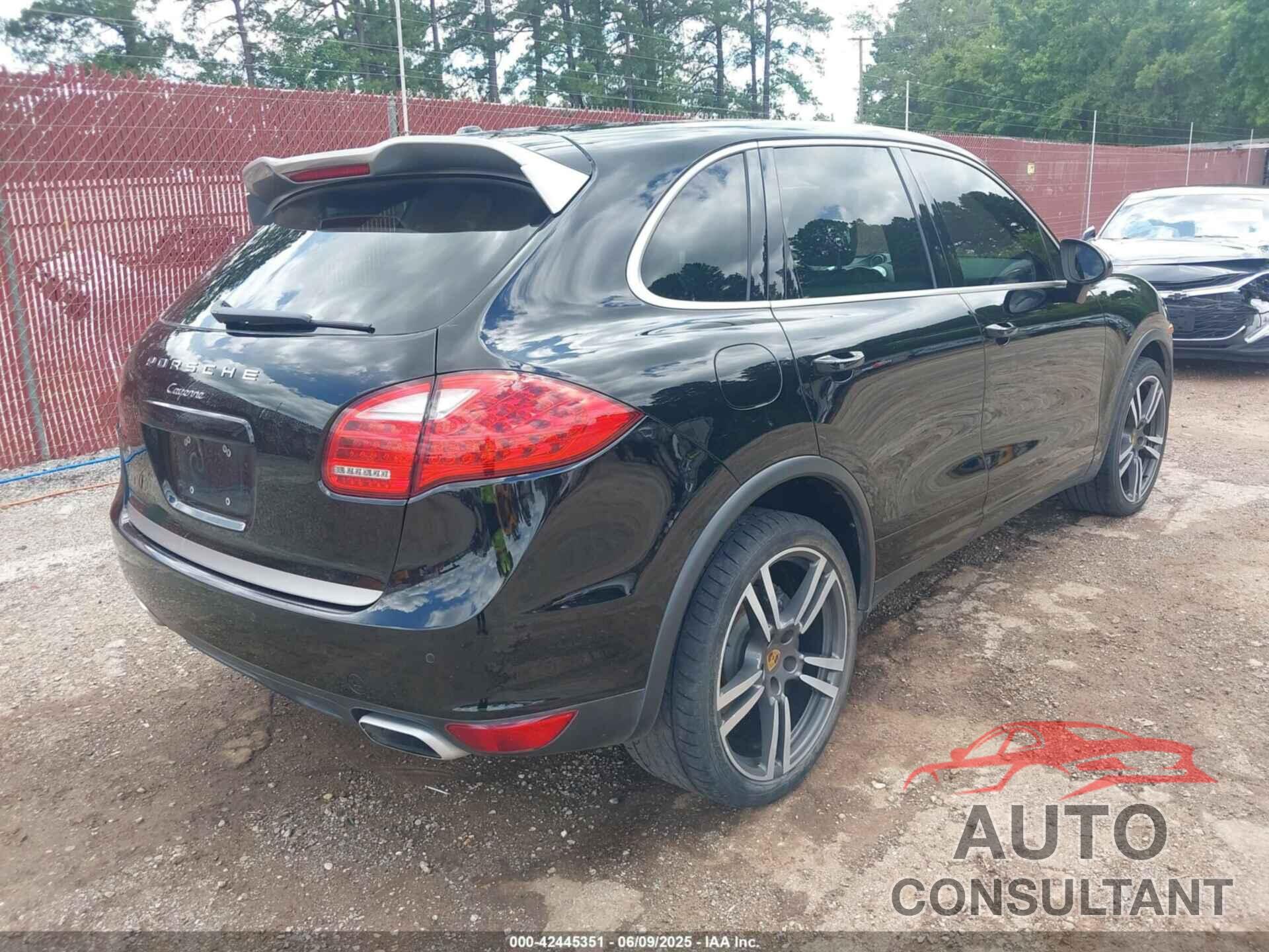 PORSCHE CAYENNE 2014 - WP1AA2A26ELA97738