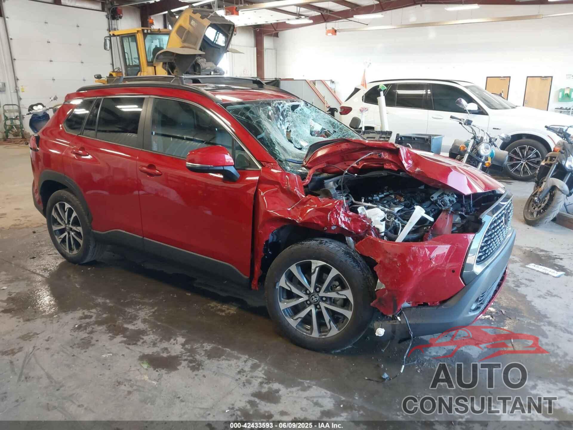 TOYOTA COROLLA CROSS 2024 - 7MUDAABG3RV088783
