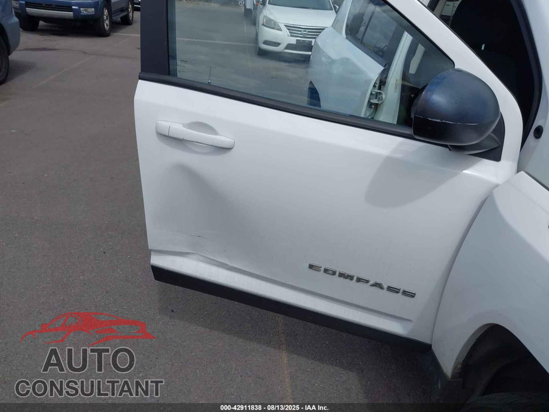 JEEP COMPASS 2011 - 1J4NT1FA6BD287921