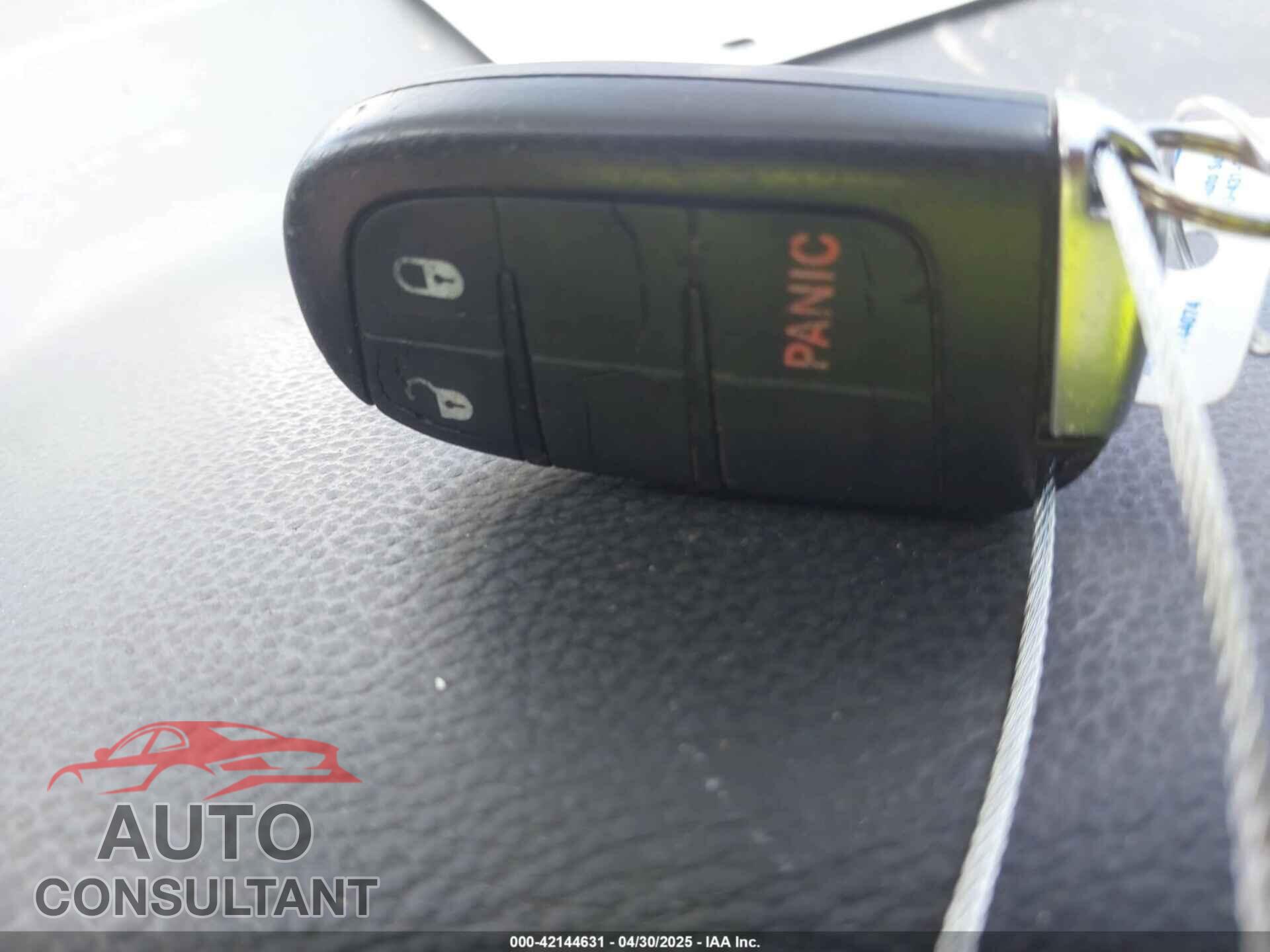 DODGE JOURNEY 2015 - 3C4PDCAB7FT708083