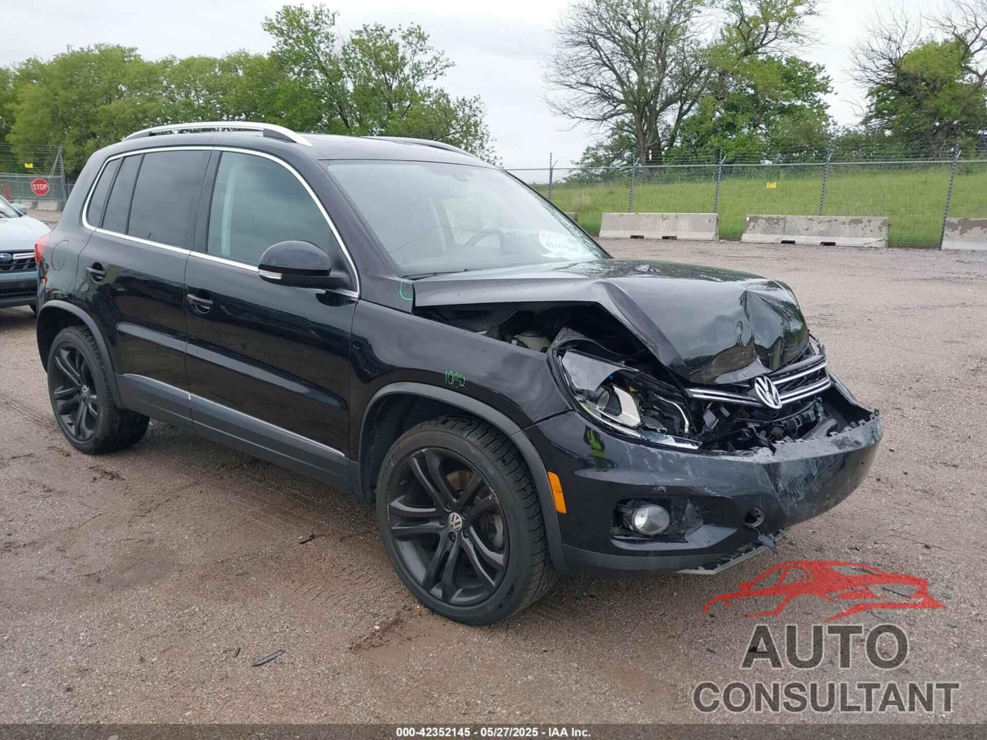 VOLKSWAGEN TIGUAN 2017 - WVGWV7AXXHK022390