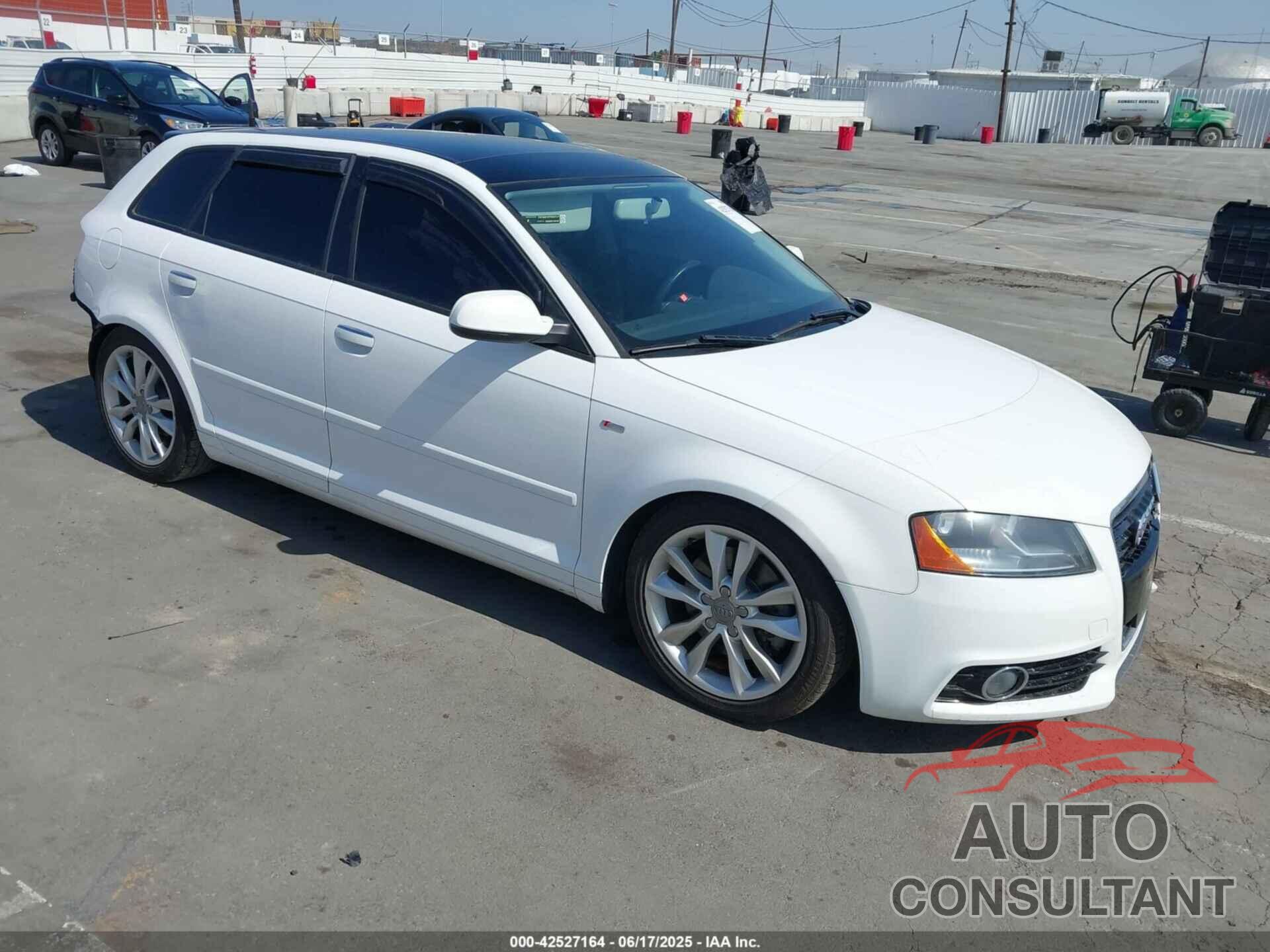 AUDI A3 2013 - WAUBEAFMXDA009876