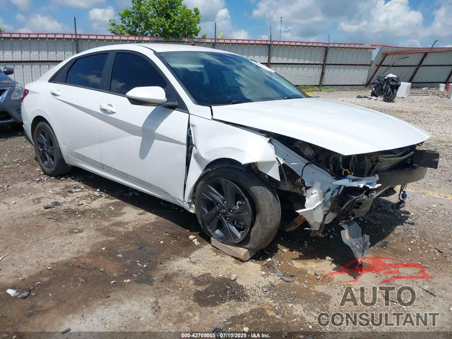 HYUNDAI ELANTRA 2023 - 5NPLM4AG1PH090079