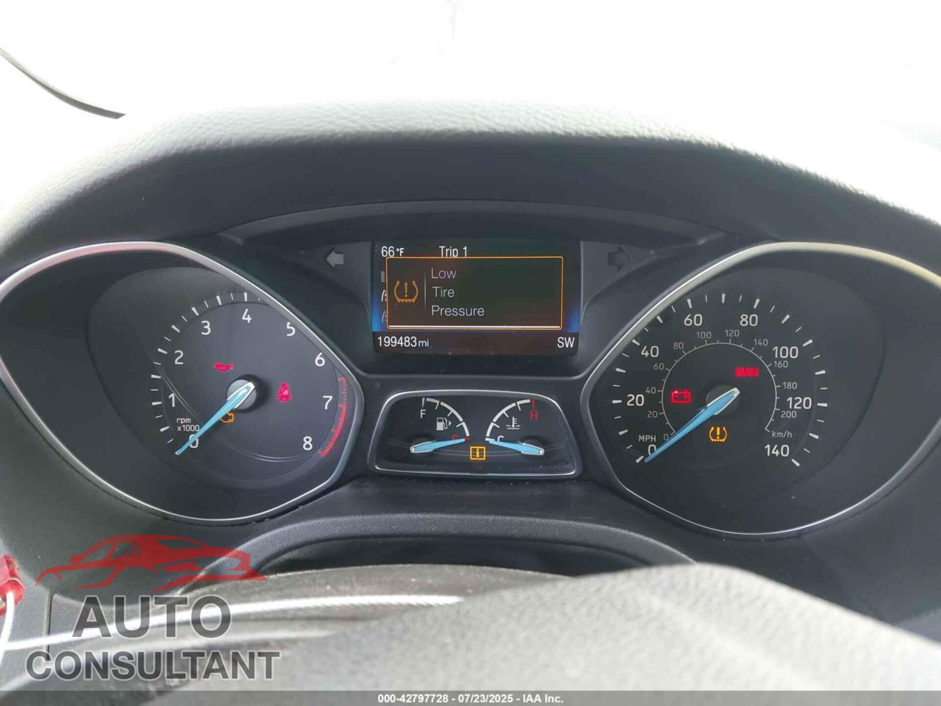 FORD FOCUS 2015 - 1FADP3F20FL255770
