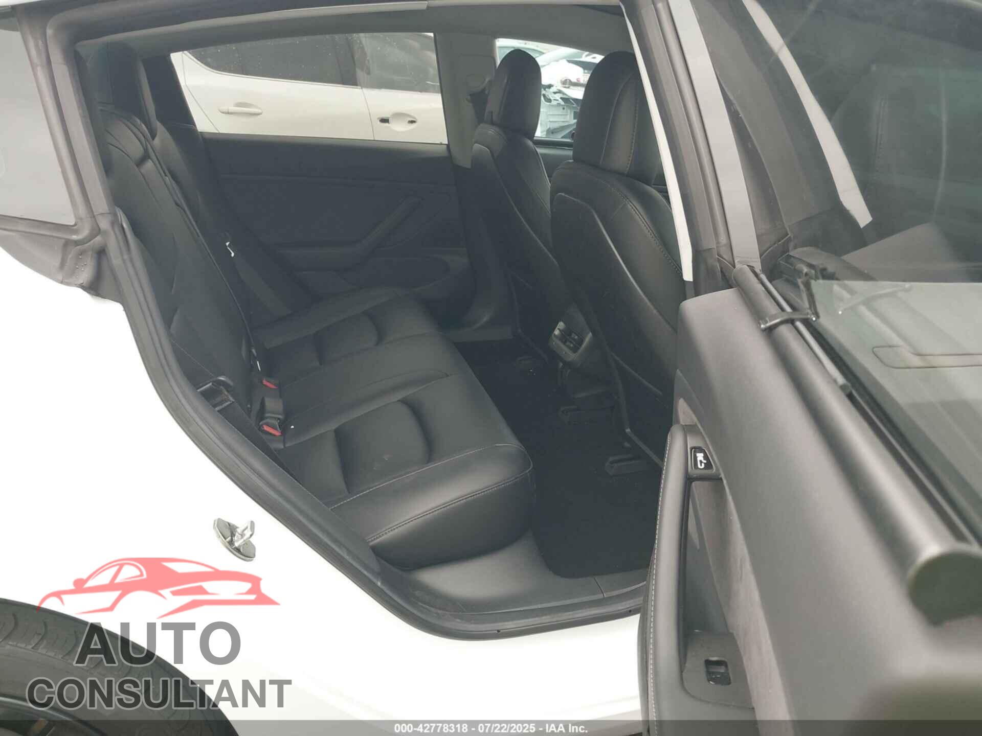 TESLA MODEL 3 2018 - 5YJ3E1EB4JF067735