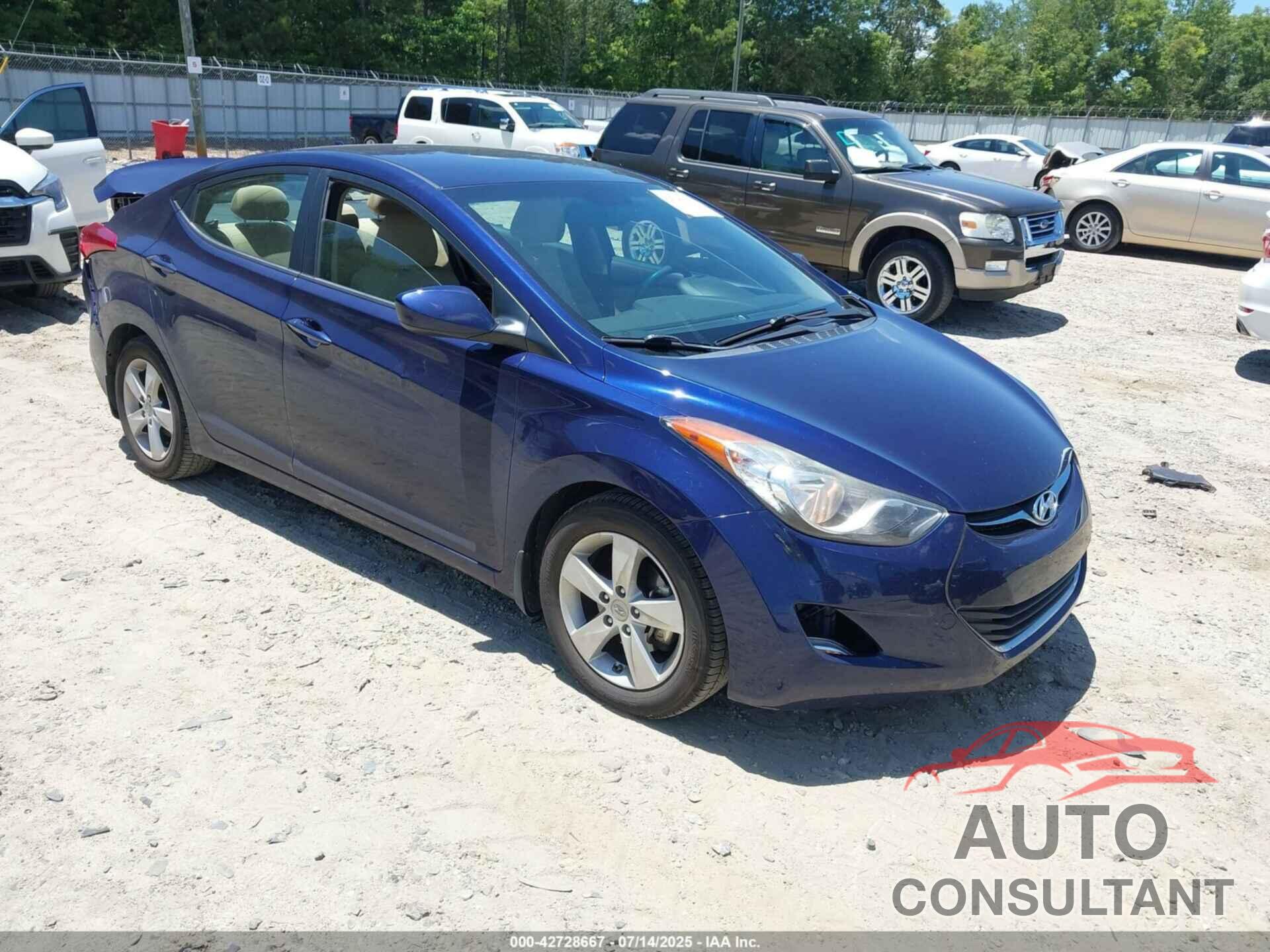 HYUNDAI ELANTRA 2013 - 5NPDH4AE8DH258402
