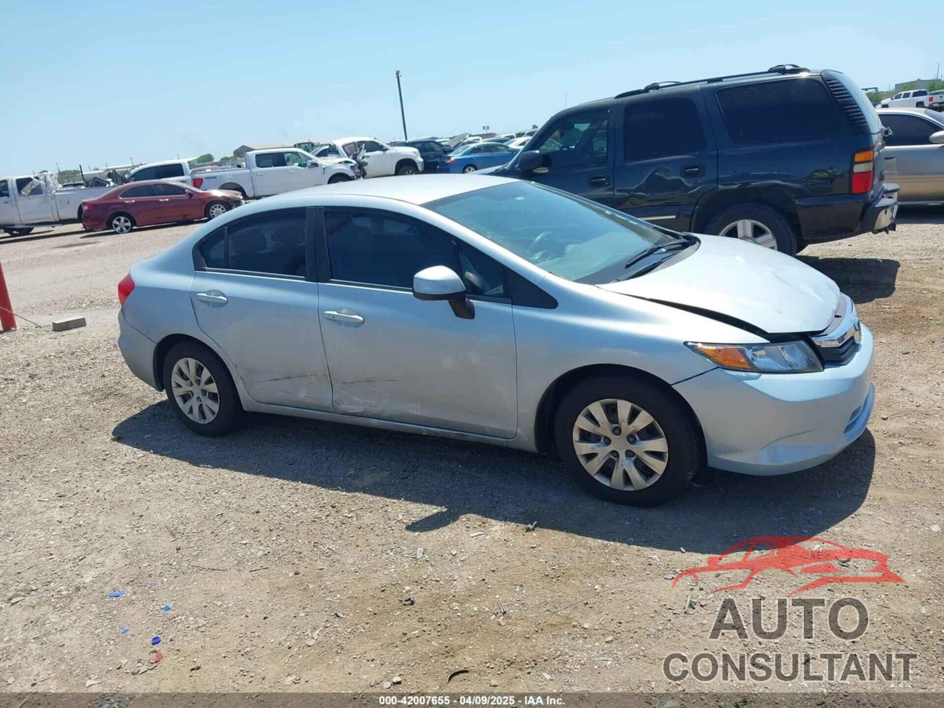 HONDA CIVIC 2012 - 2HGFB2F50CH577535
