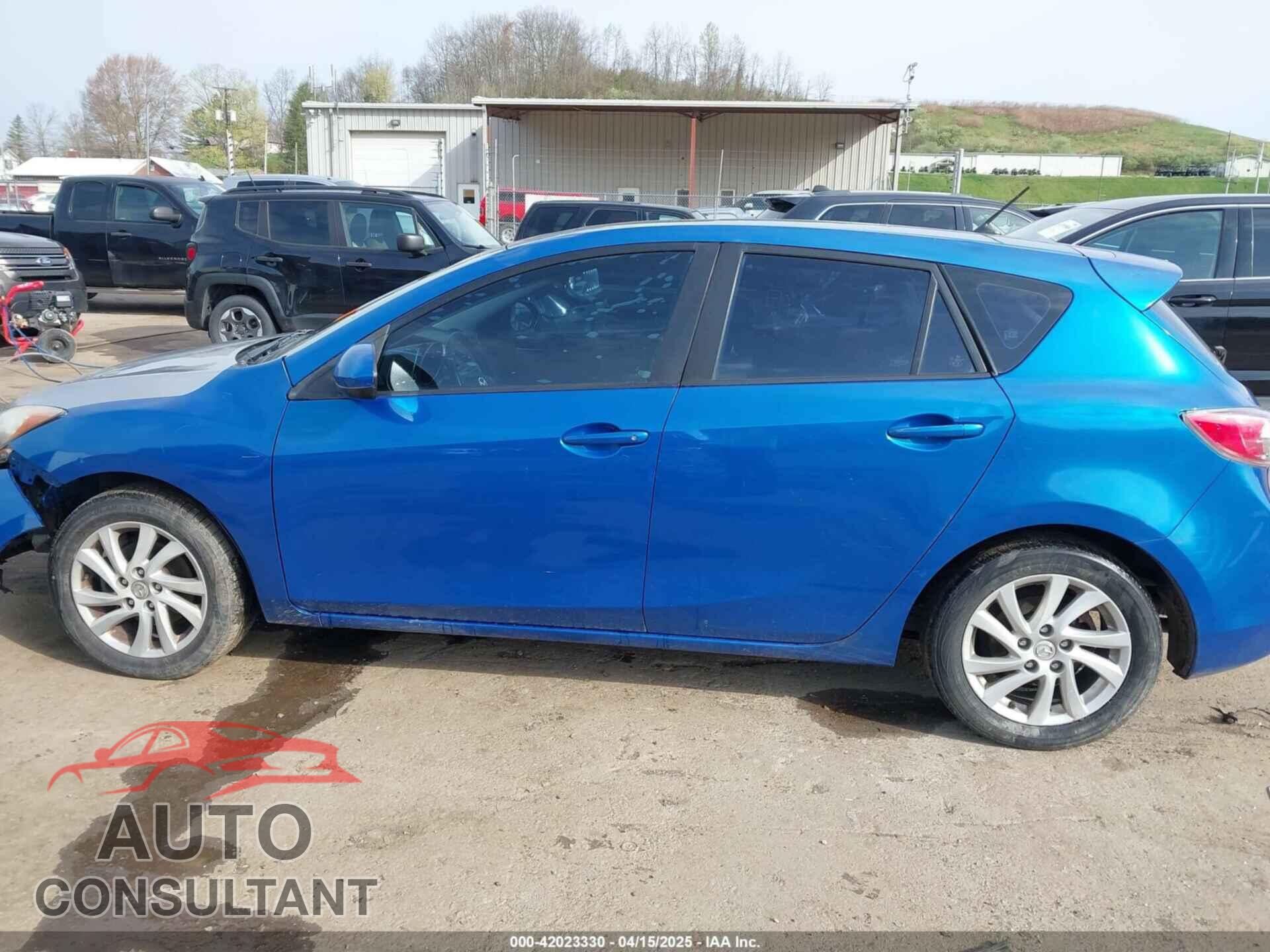 MAZDA MAZDA3 2012 - JM1BL1L71C1653739