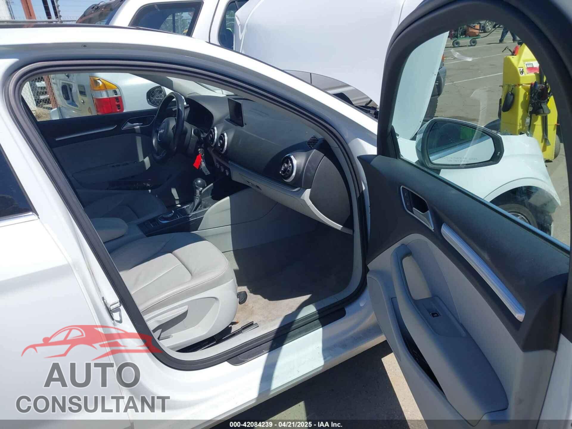AUDI A3 2015 - WAUACGFF9F1002975