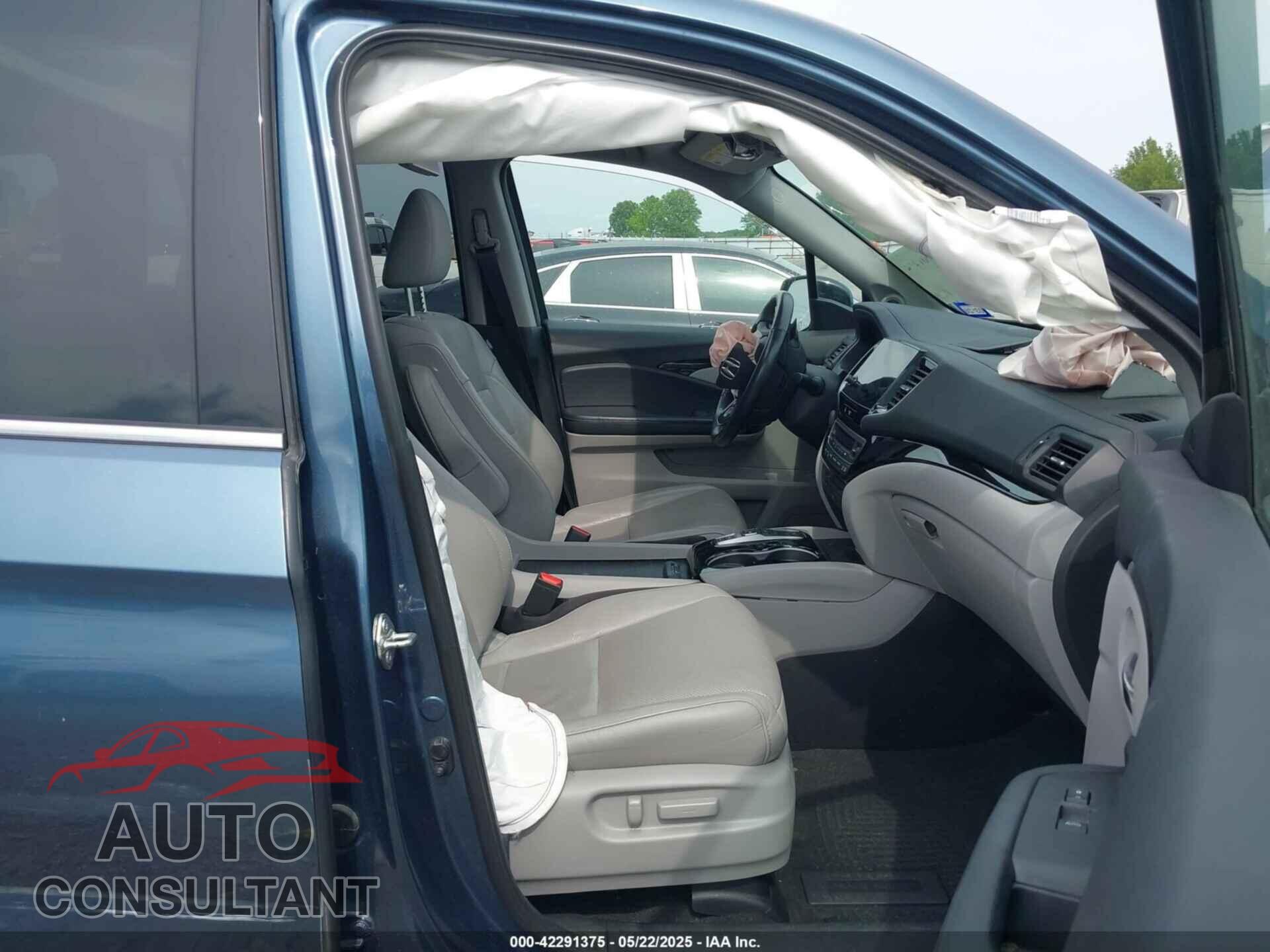 HONDA PILOT 2019 - 5FNYF6H06KB005457