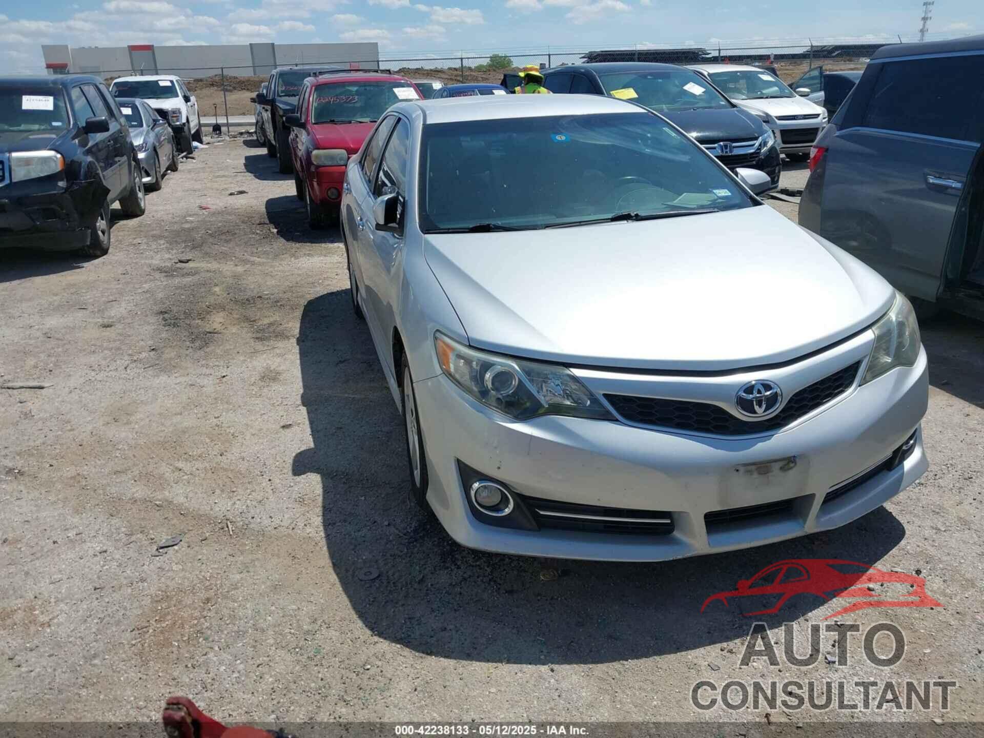 TOYOTA CAMRY 2014 - 4T1BF1FK2EU406511