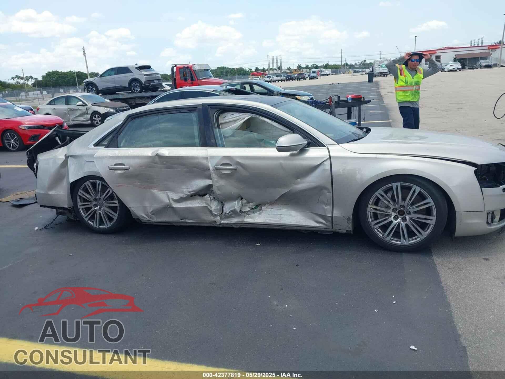 AUDI A8 L 2016 - WAU34AFD7GN013209