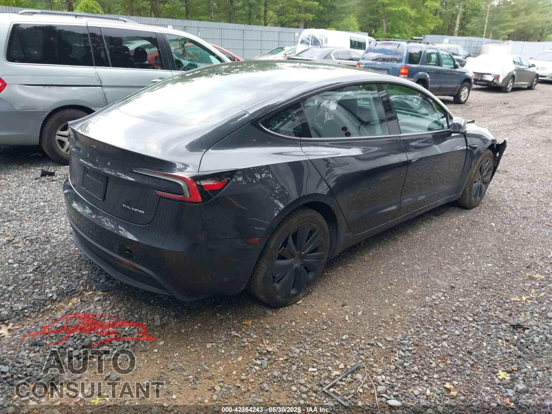 TESLA MODEL 3 2024 - 5YJ3E1EB6RF830852