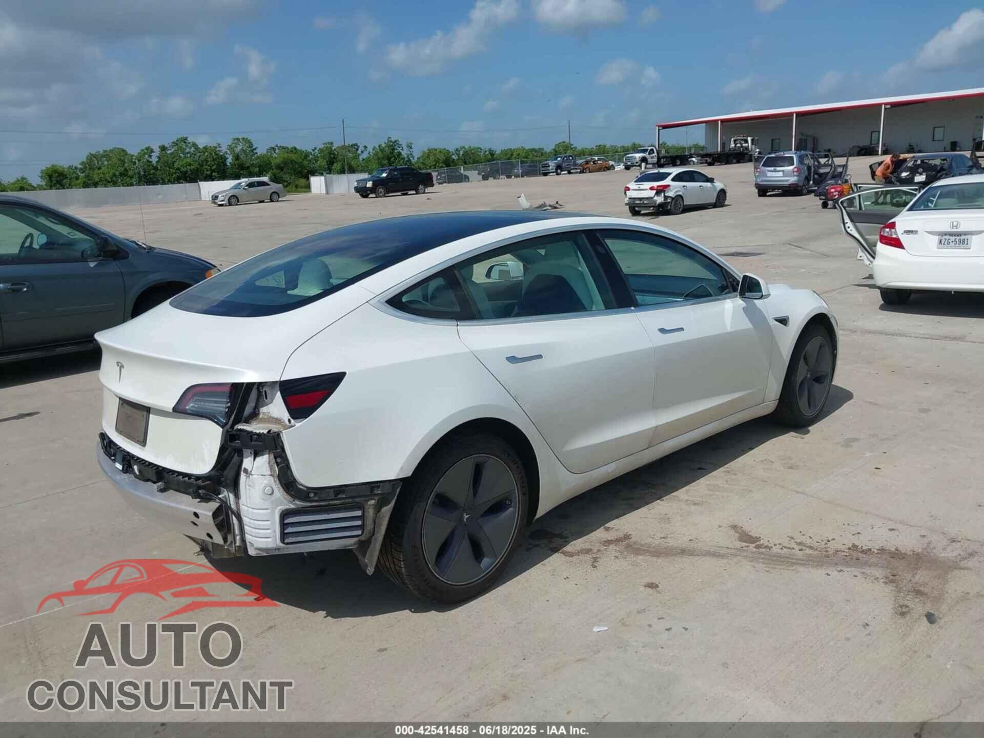 TESLA MODEL 3 2019 - 5YJ3E1EA6KF486503